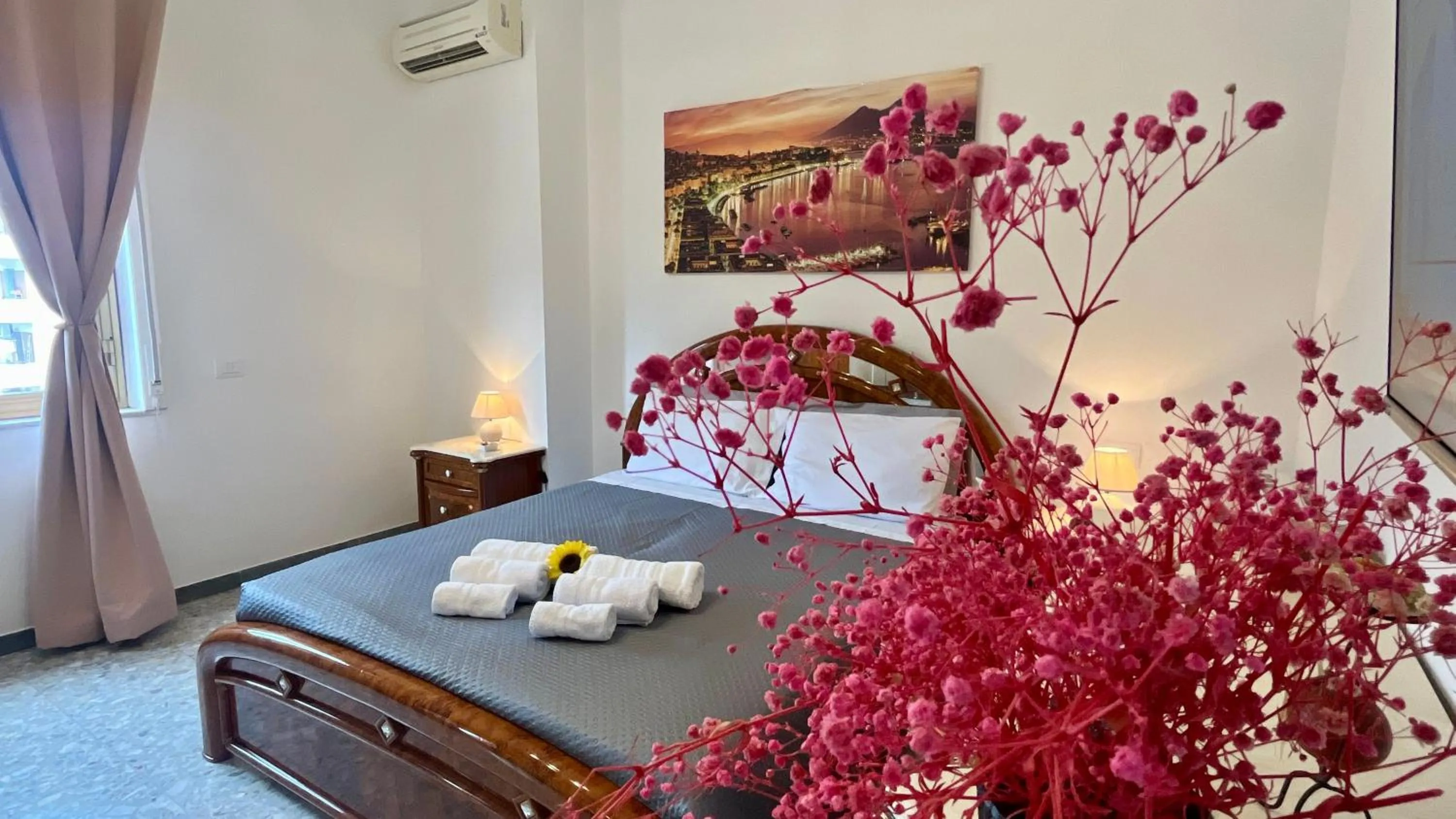 Home Jocy Spacious 3 Bed rooms Apartment with private Parking Ideal for Groups