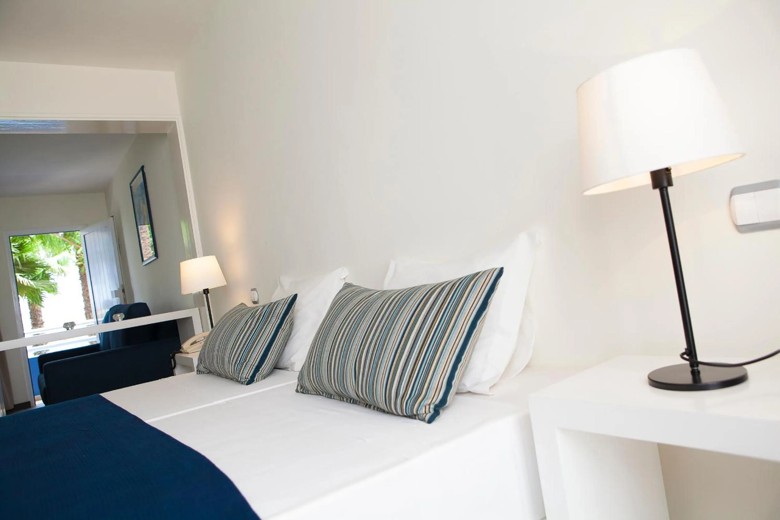 Bed in Murdeira Village