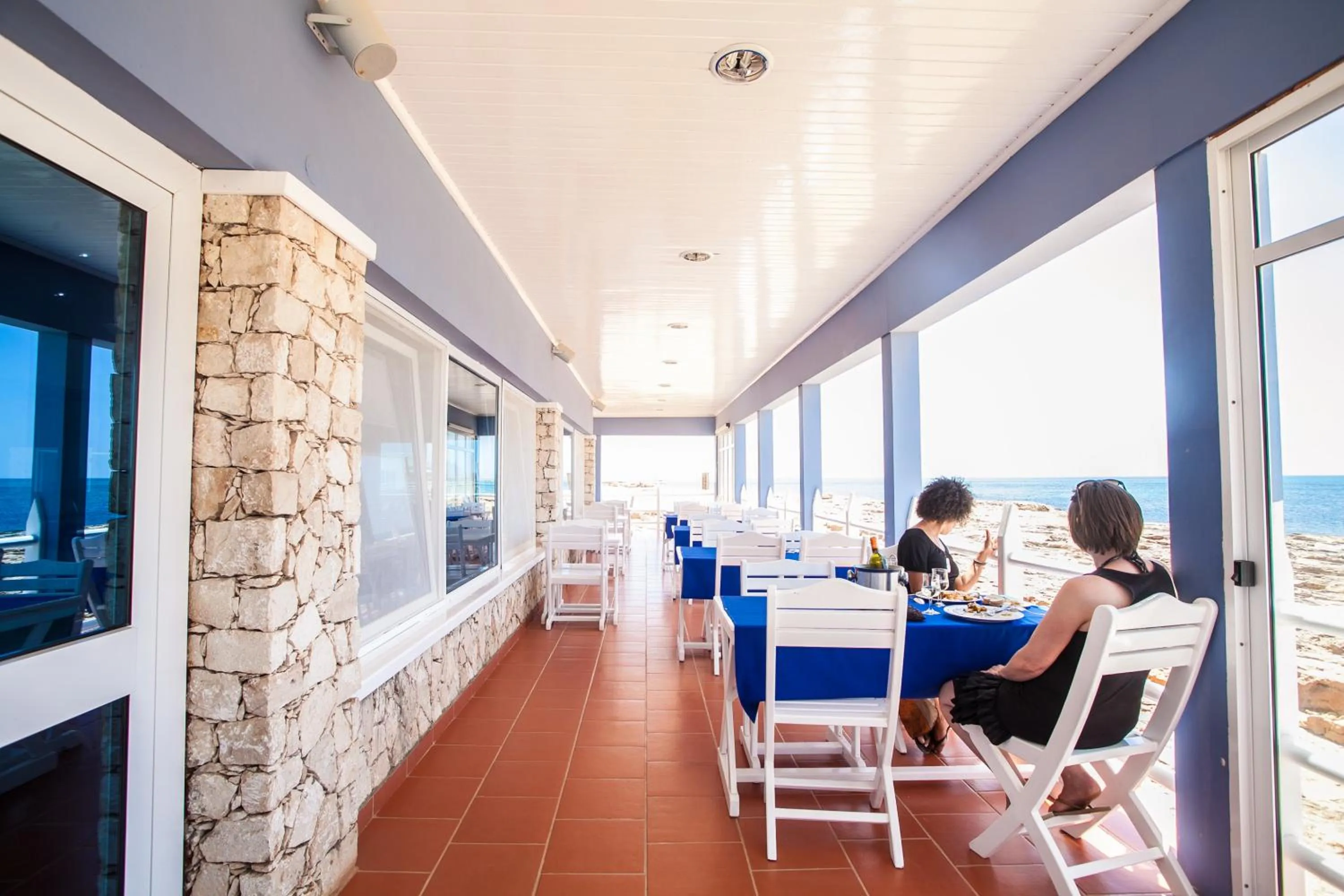 Restaurant/places to eat in Murdeira Village