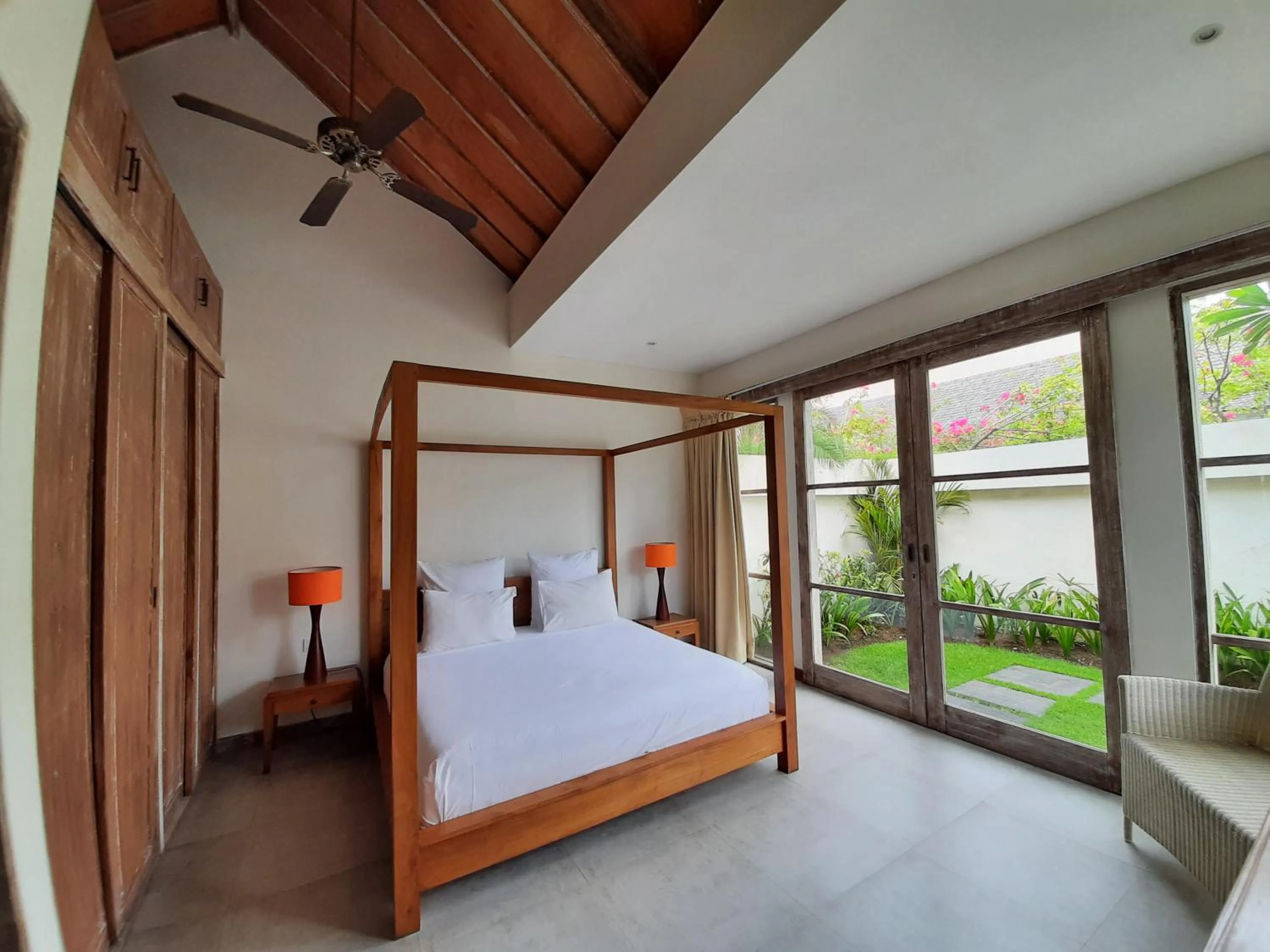 Bedroom, Bed in The Decks Bali