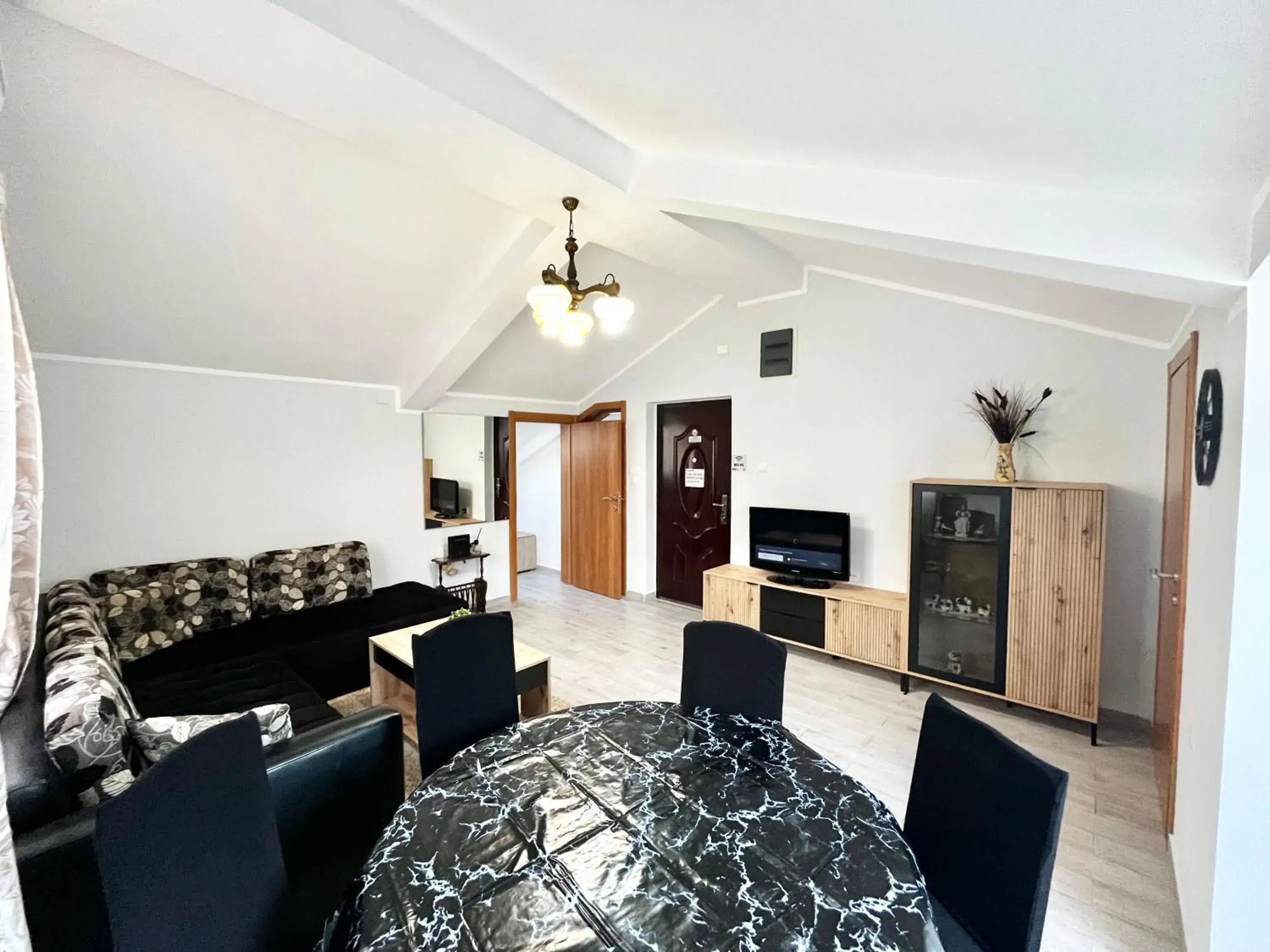 Two-Bedroom Apartment with Spa Bath in Marinero Apartments Two-Bedroom Apartment with Spa Bath in Marinero Apartments