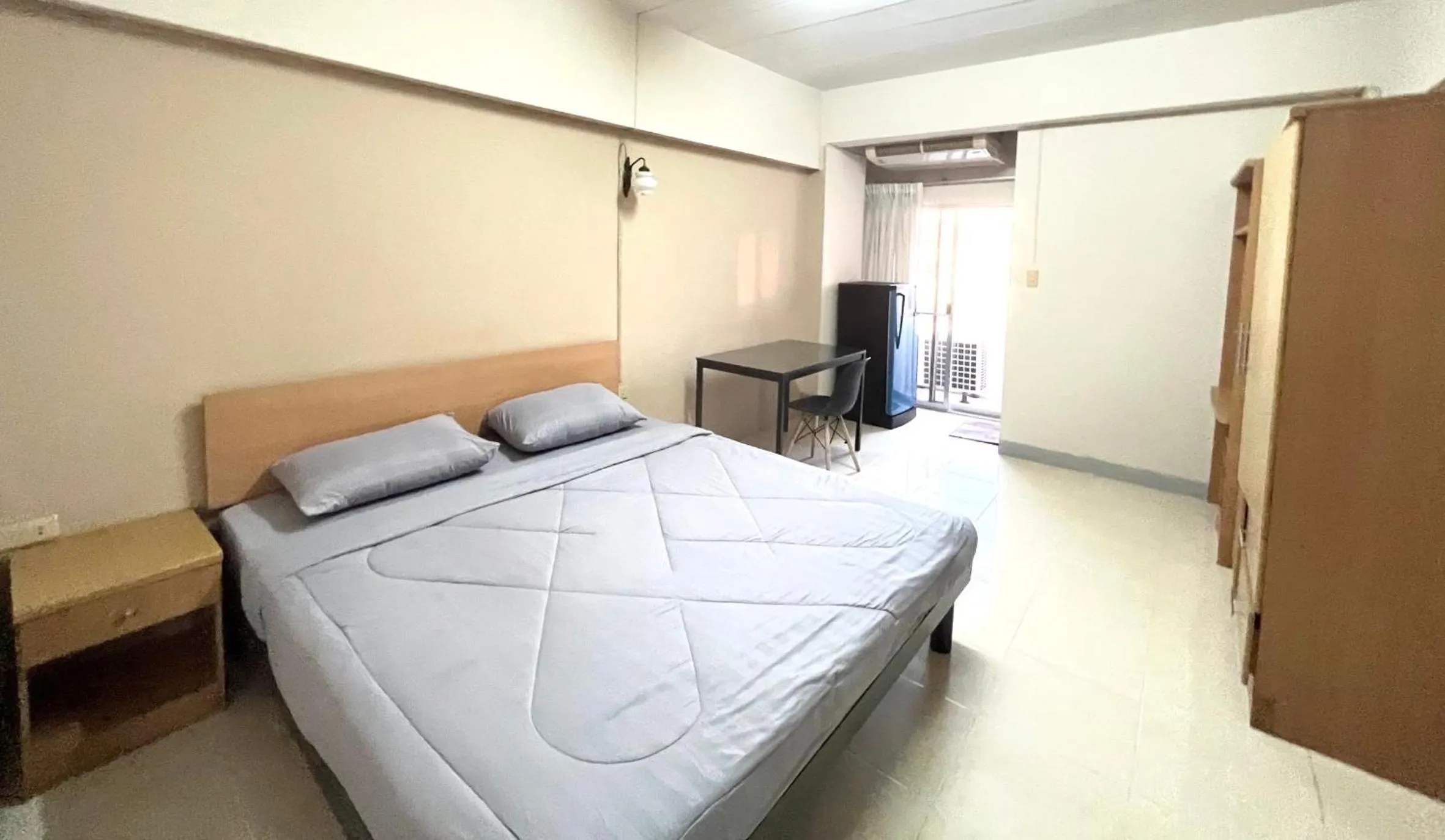 Bed in Grand Residence