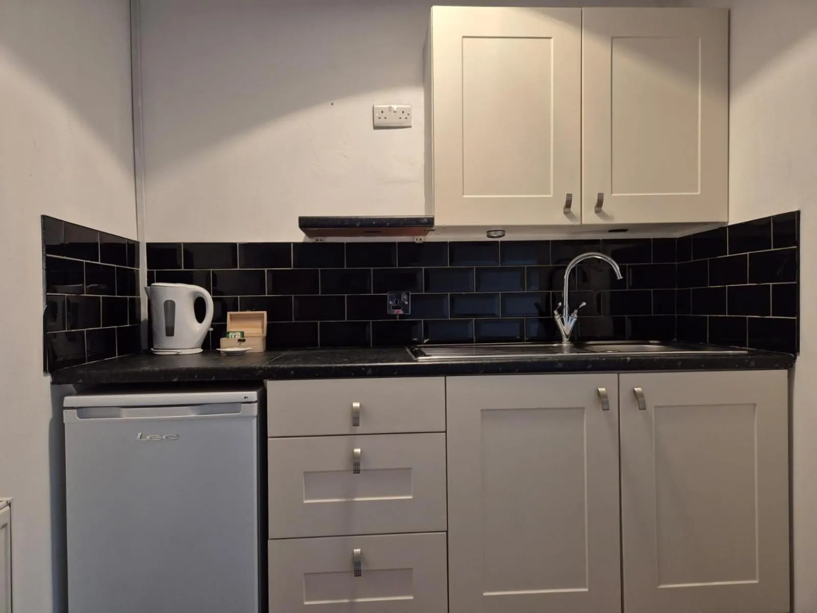 Kitchen or kitchenette in Quarrie House