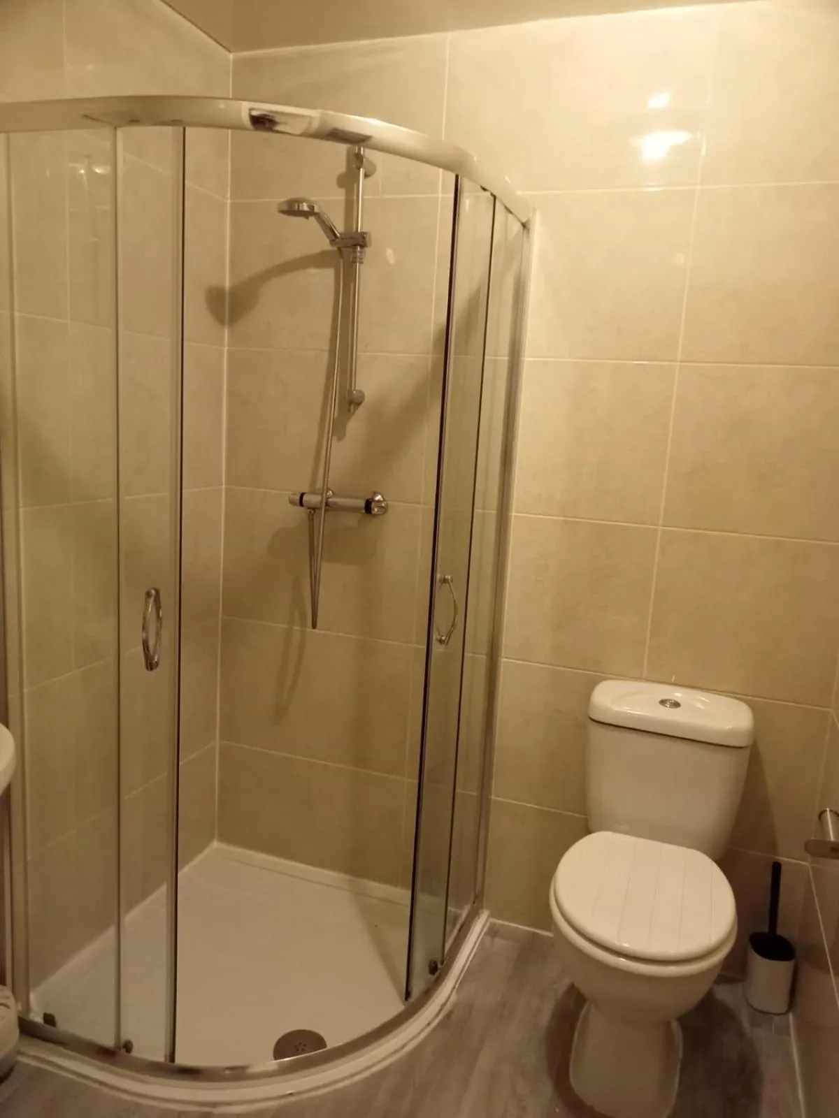Shower in Quarrie House