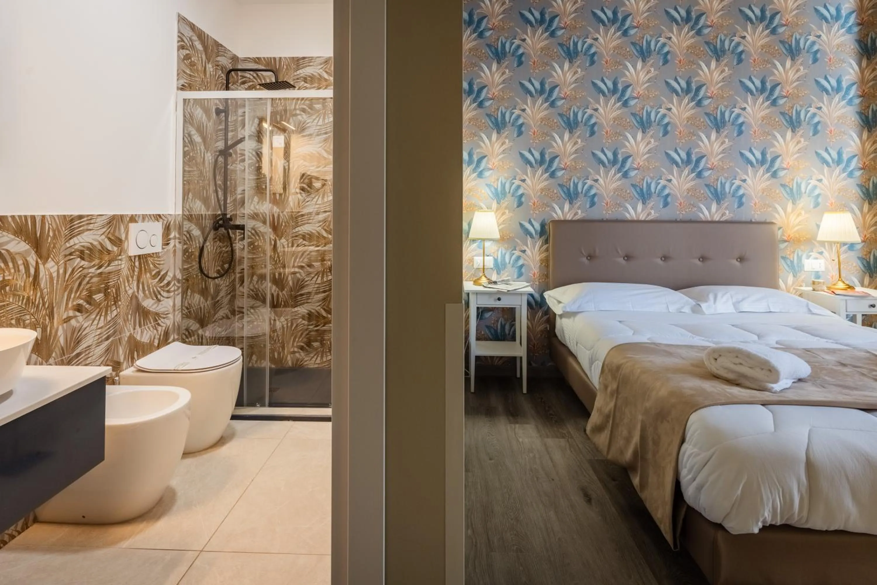 Bathroom, Bed in Etnea Boutique Hotel