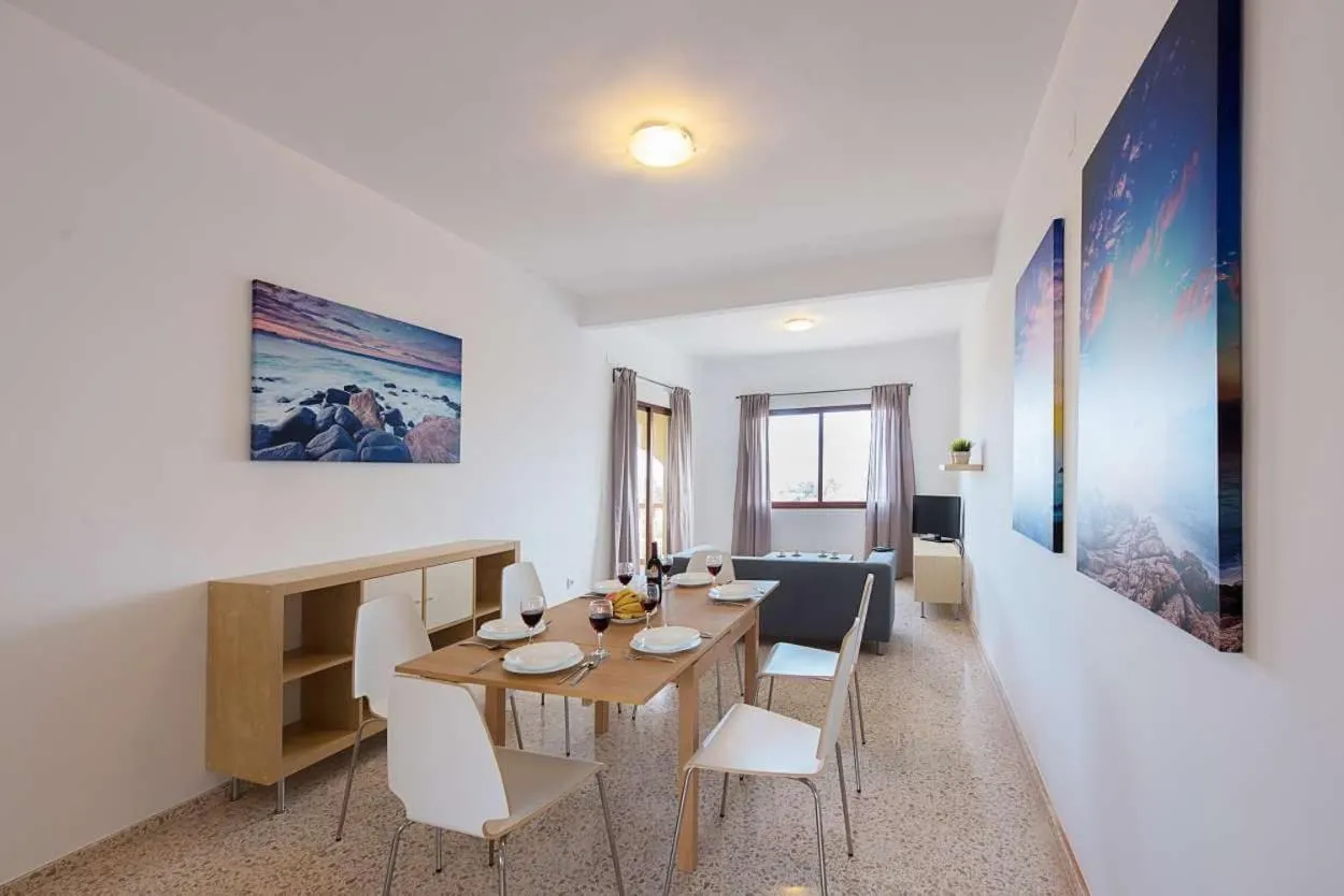 Dining area in Villa Ambar - PlusHolidays