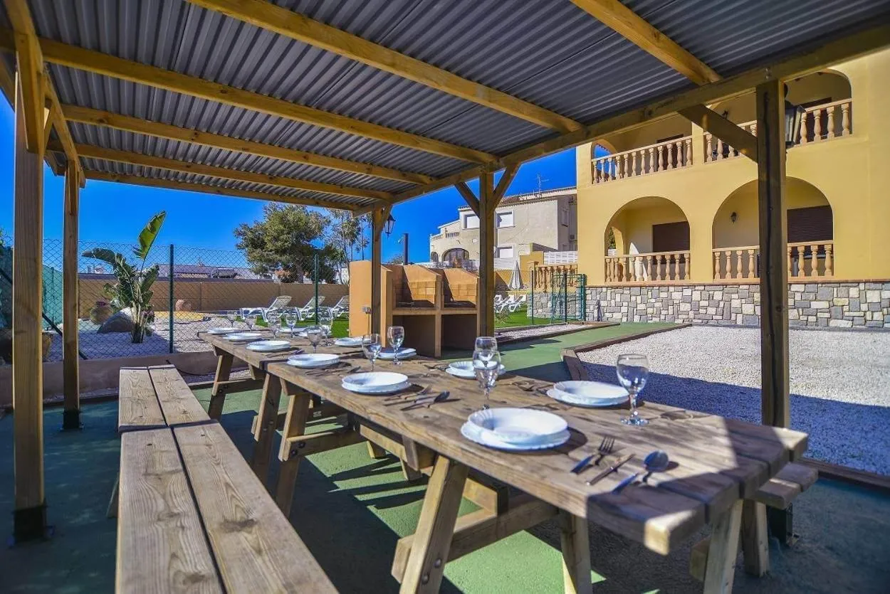 Dining area in Villa Ambar - PlusHolidays