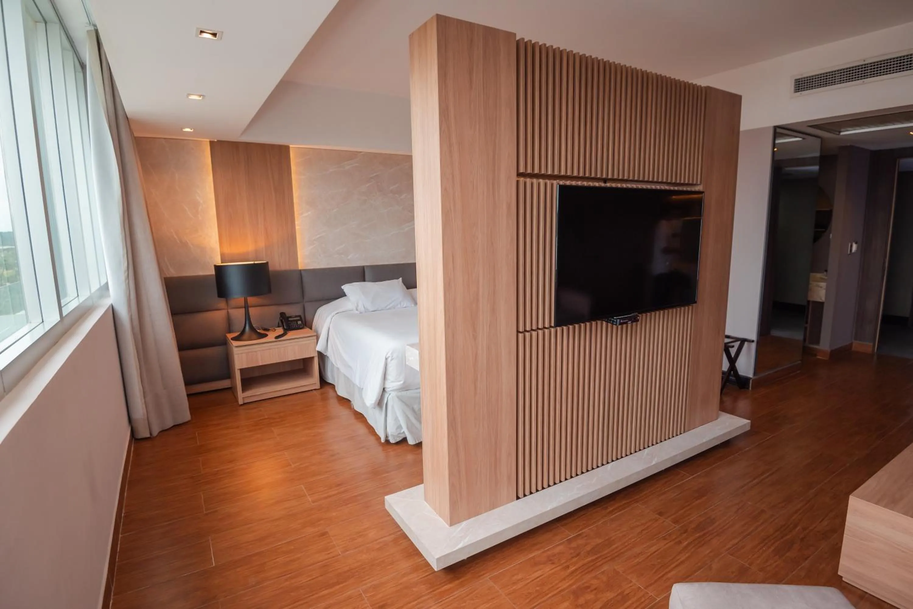 Bed in Savoy Hotel Encarnación