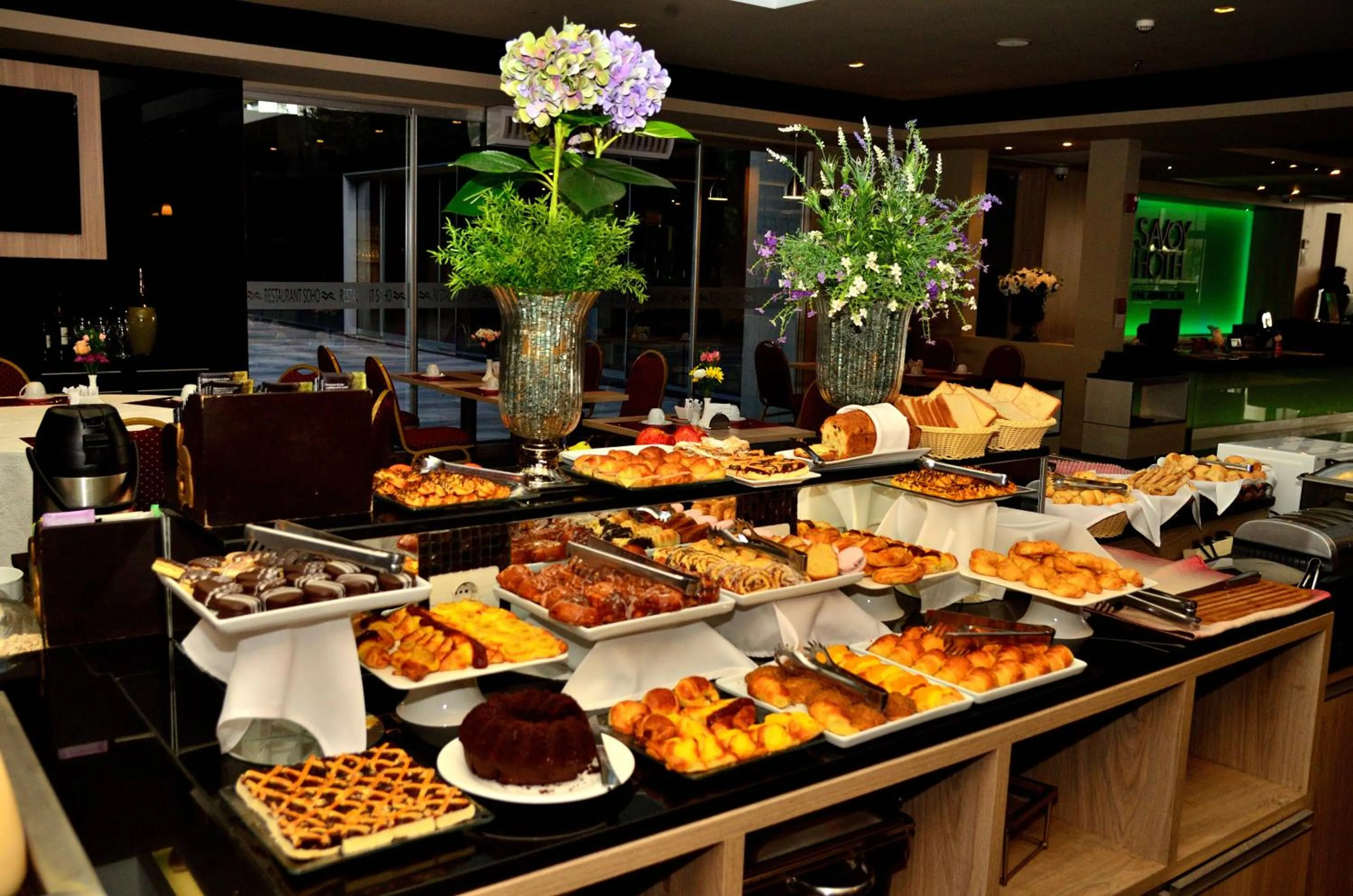 Buffet breakfast in Savoy Hotel Encarnación