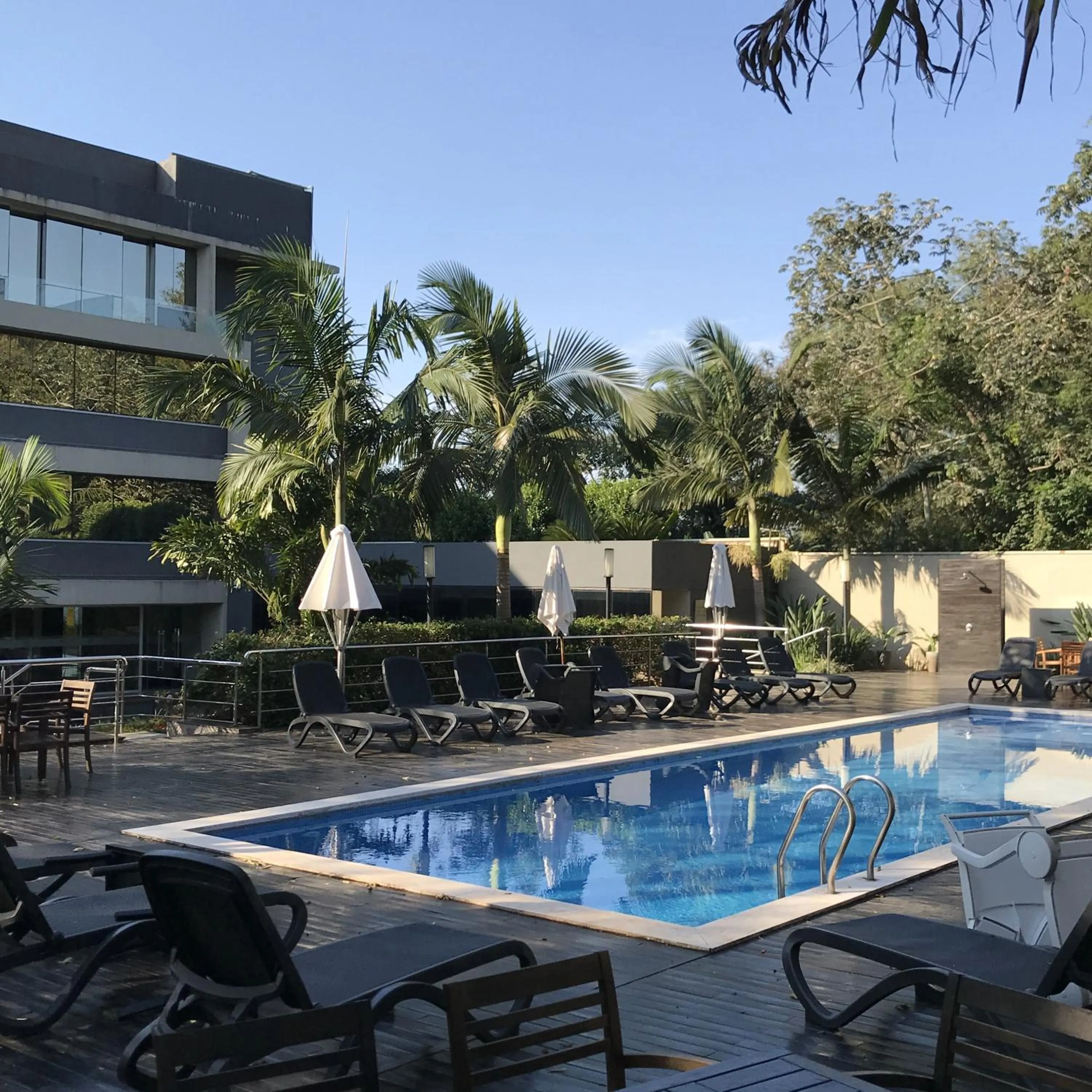 Swimming pool in Savoy Hotel Encarnación