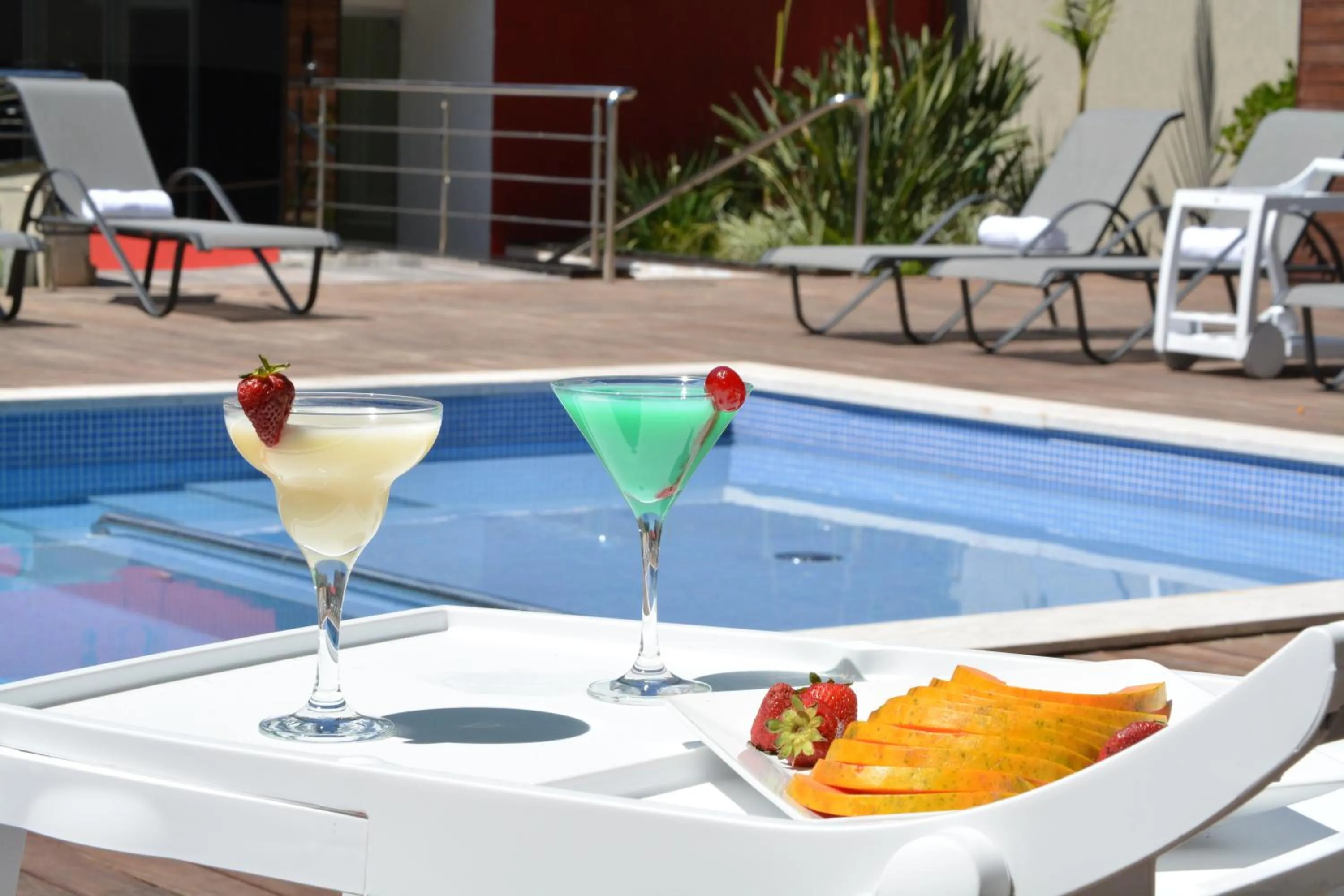 Swimming pool in Savoy Hotel Encarnación