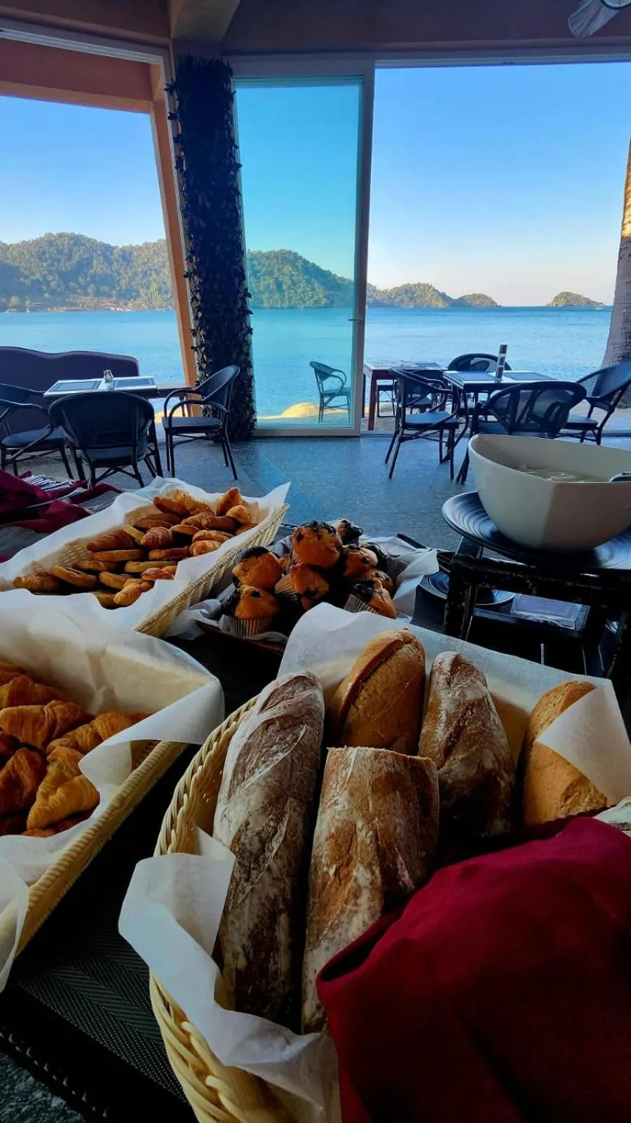 Breakfast in Sunset Emily Villas & Rooms