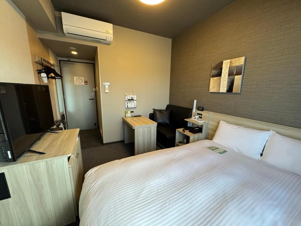 Photo of the whole room, Bed in Hotel Route Inn Ginan -Kokudo 21 Gou-