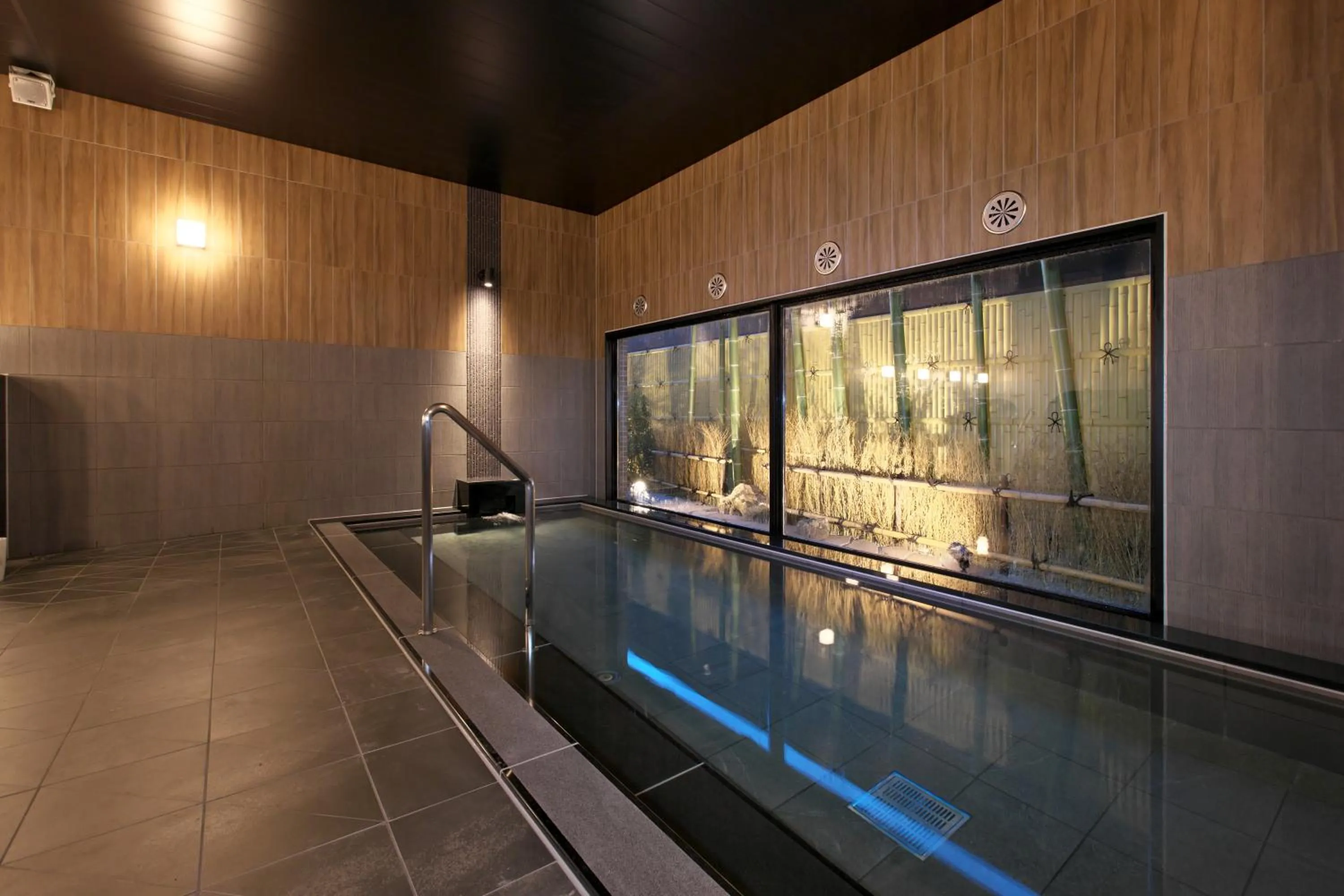 Public Bath in Hotel Route Inn Ginan -Kokudo 21 Gou-