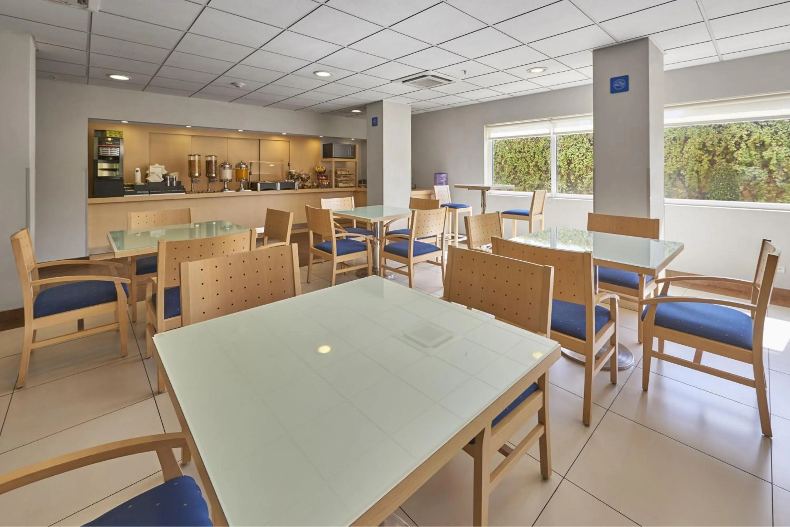 Breakfast in City Express by Marriott Apizaco