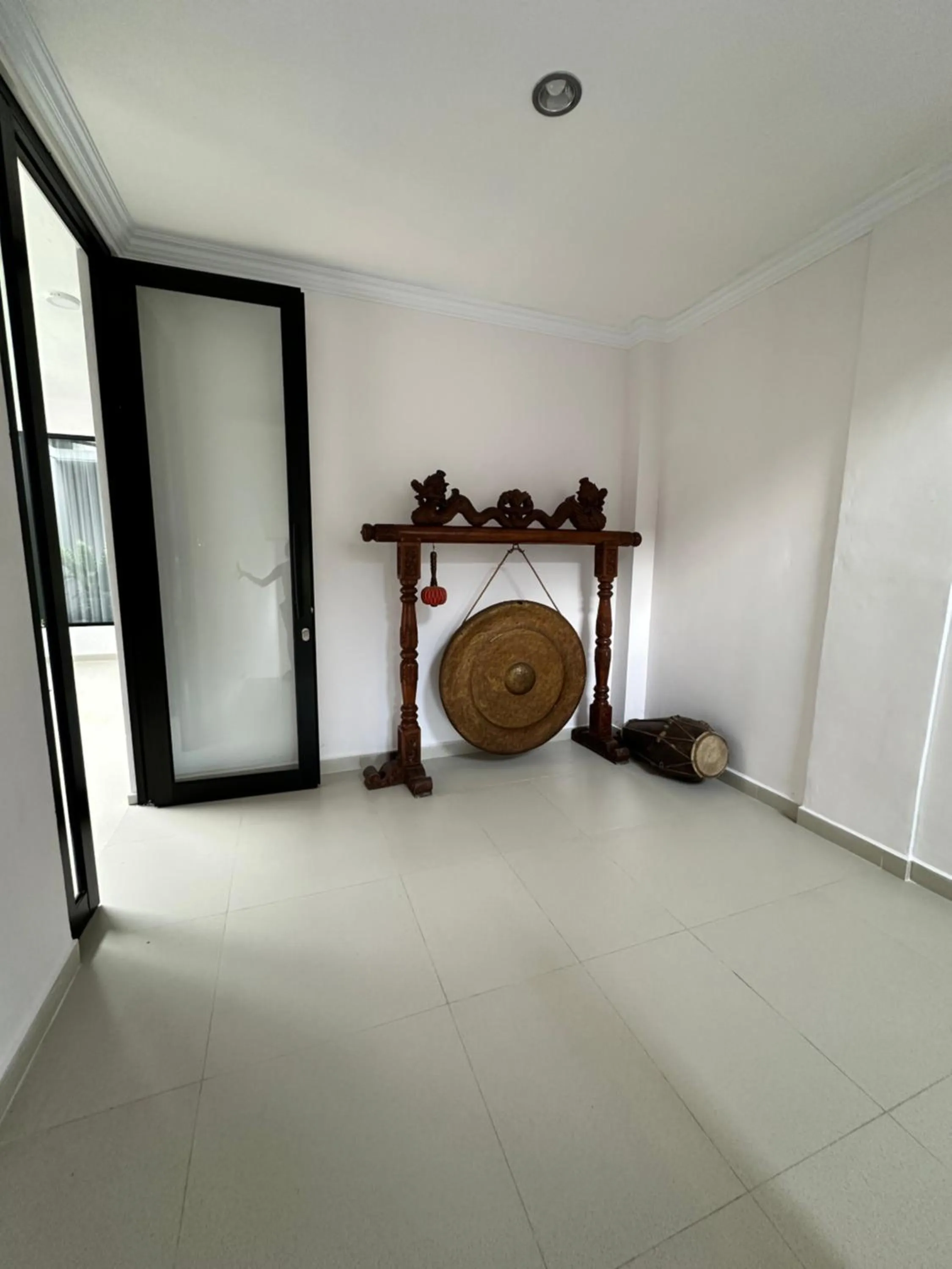 Facade/entrance in Mangkoe Ndoro Kostel