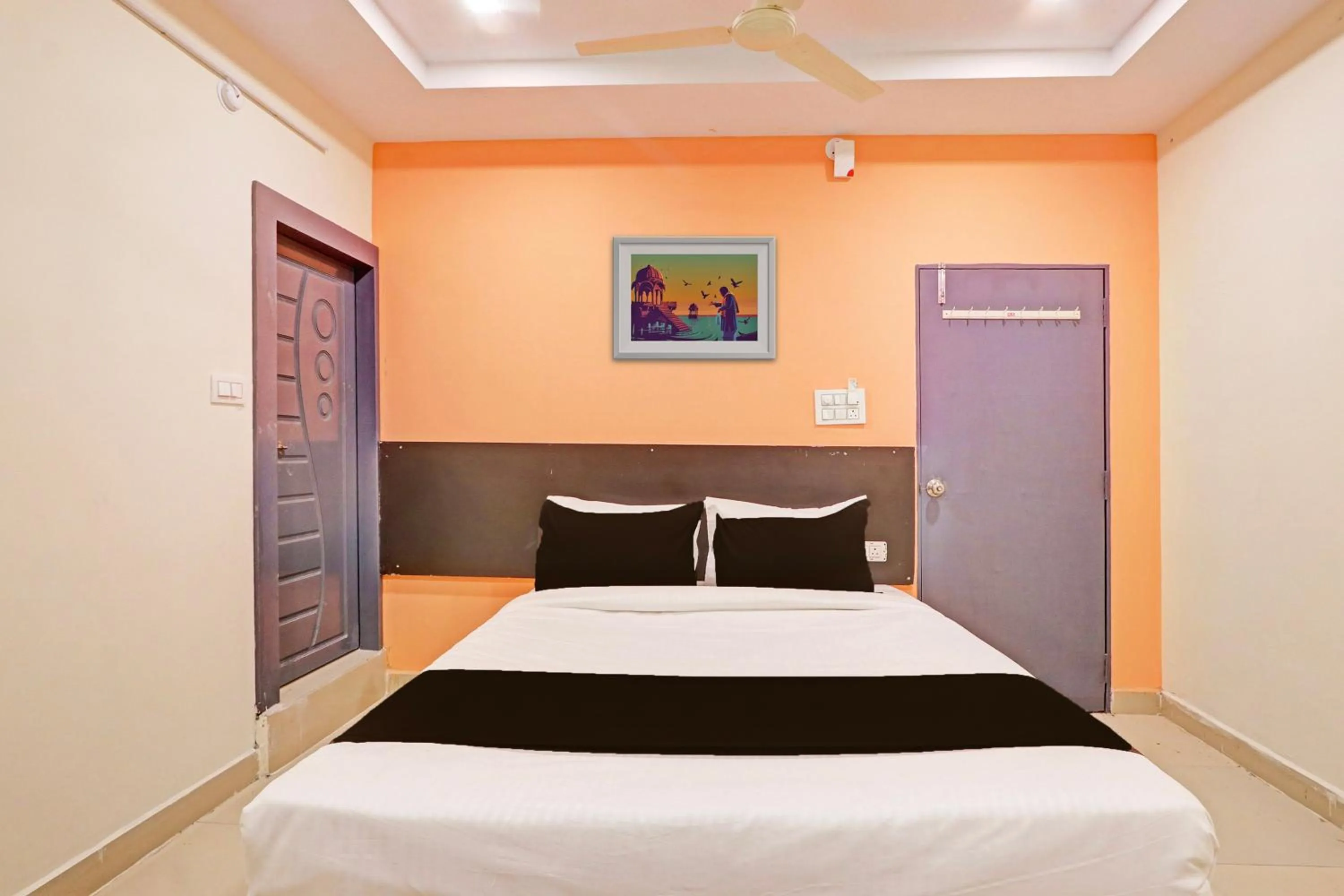 Bedroom, Bed in Super Hotel O M&N Grand