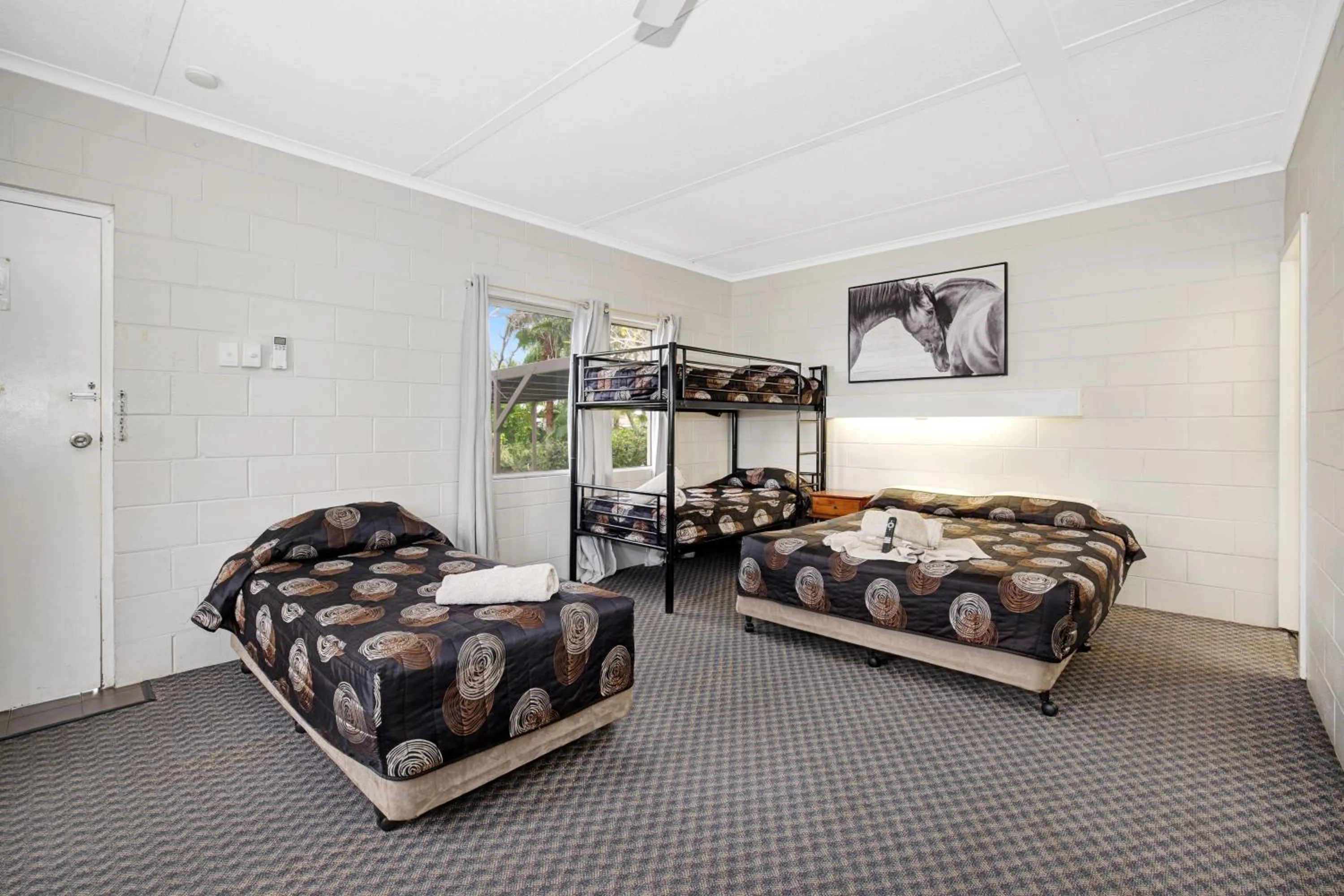Bed in Hillview Motel Charters Towers QLD
