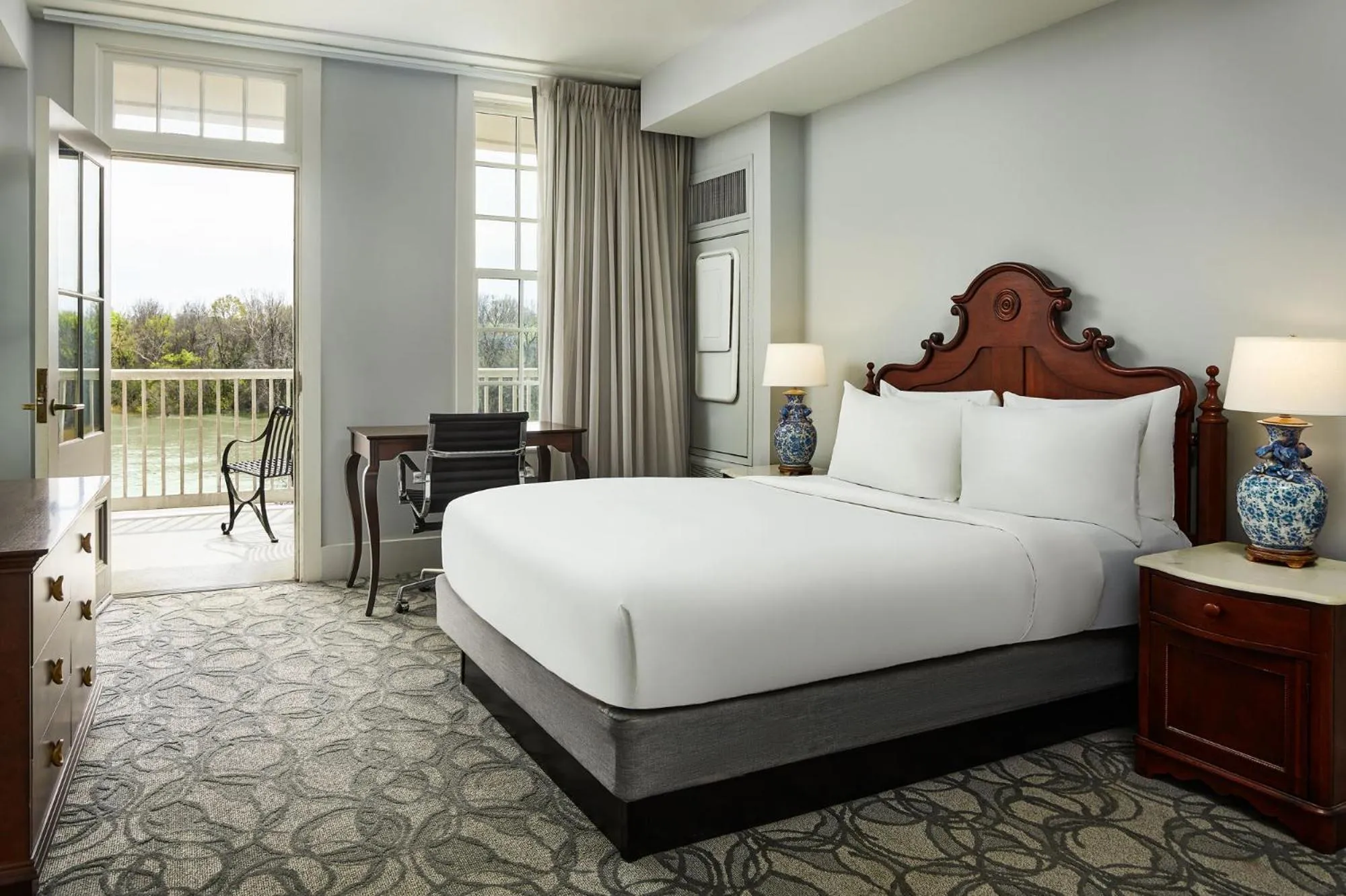 Bedroom in St James Hotel Selma