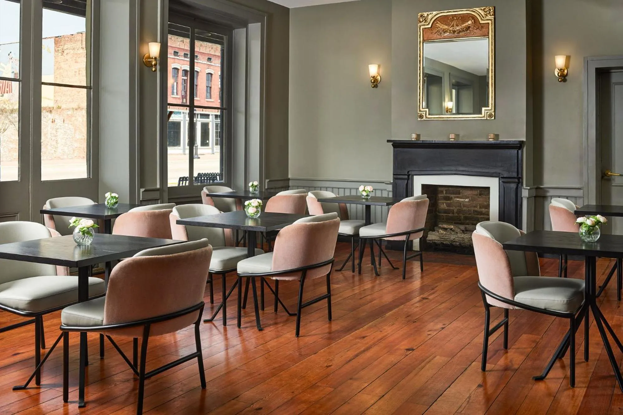 Restaurant/places to eat in St James Hotel Selma