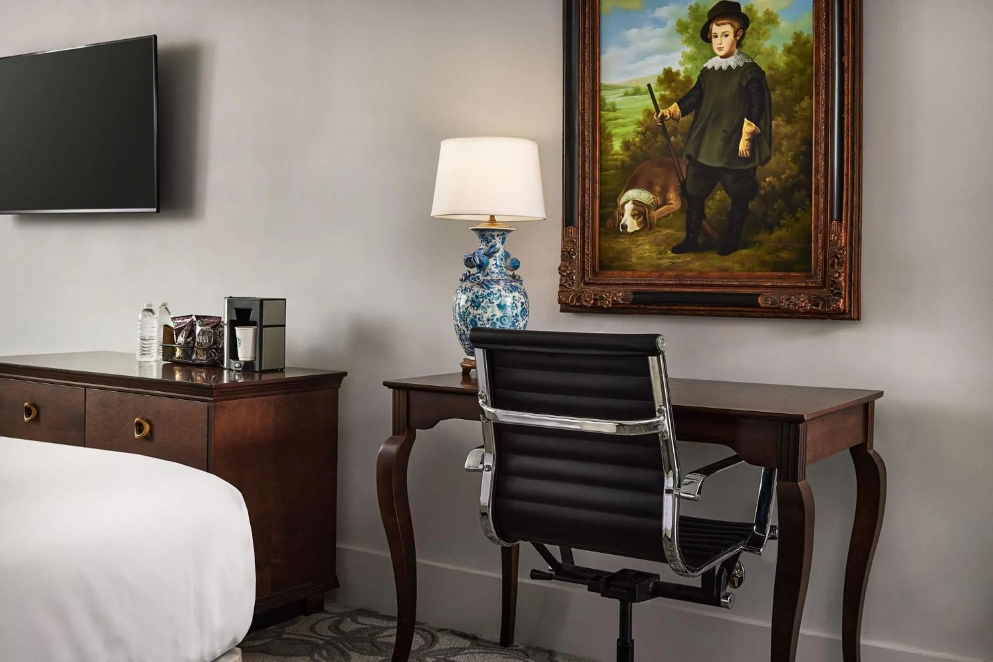 Seating area in St James Hotel Selma