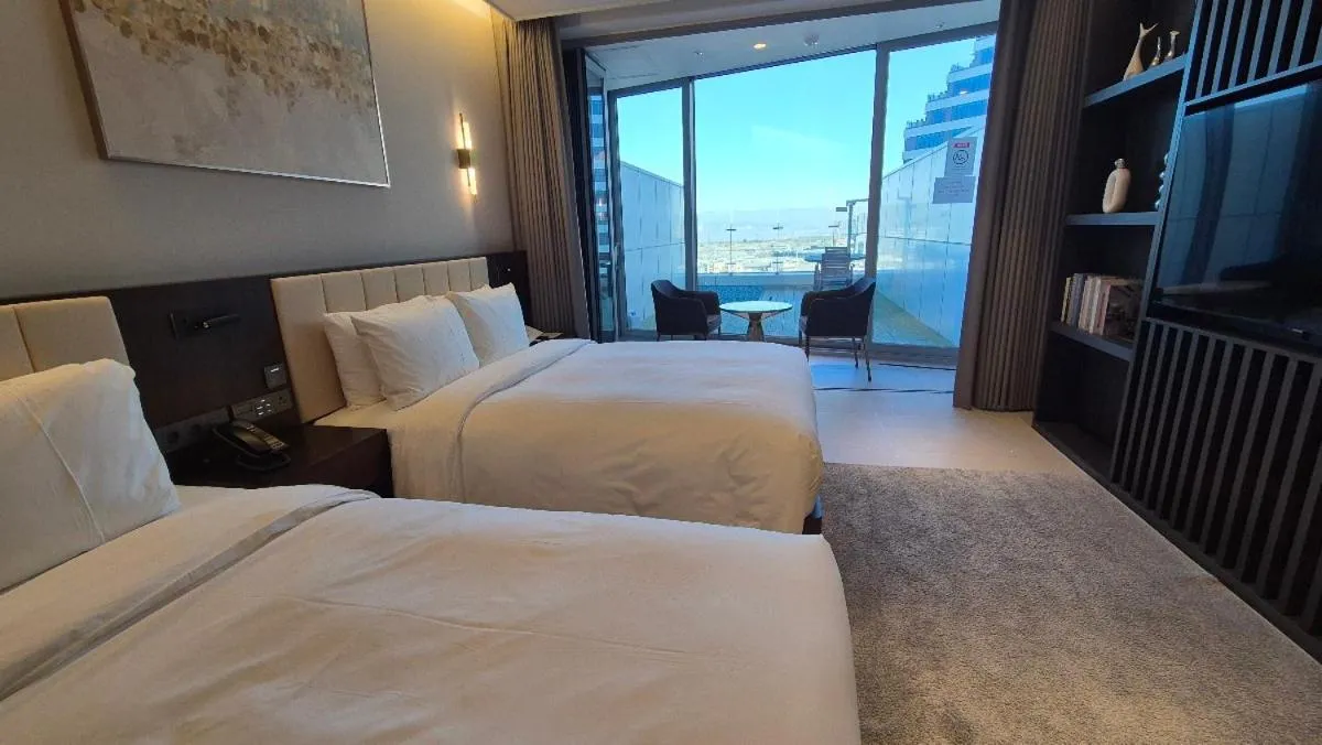 Bedroom, Bed in WAVEM HOTEL East