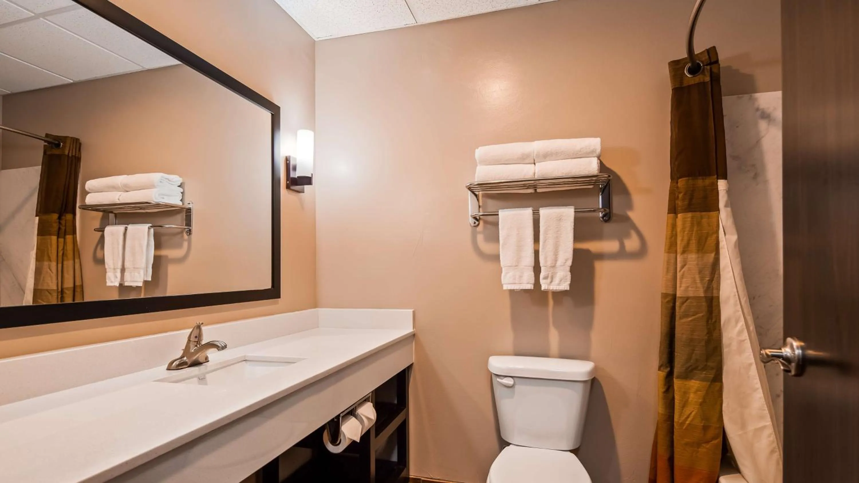 Bathroom in Best Western Plus Zion West