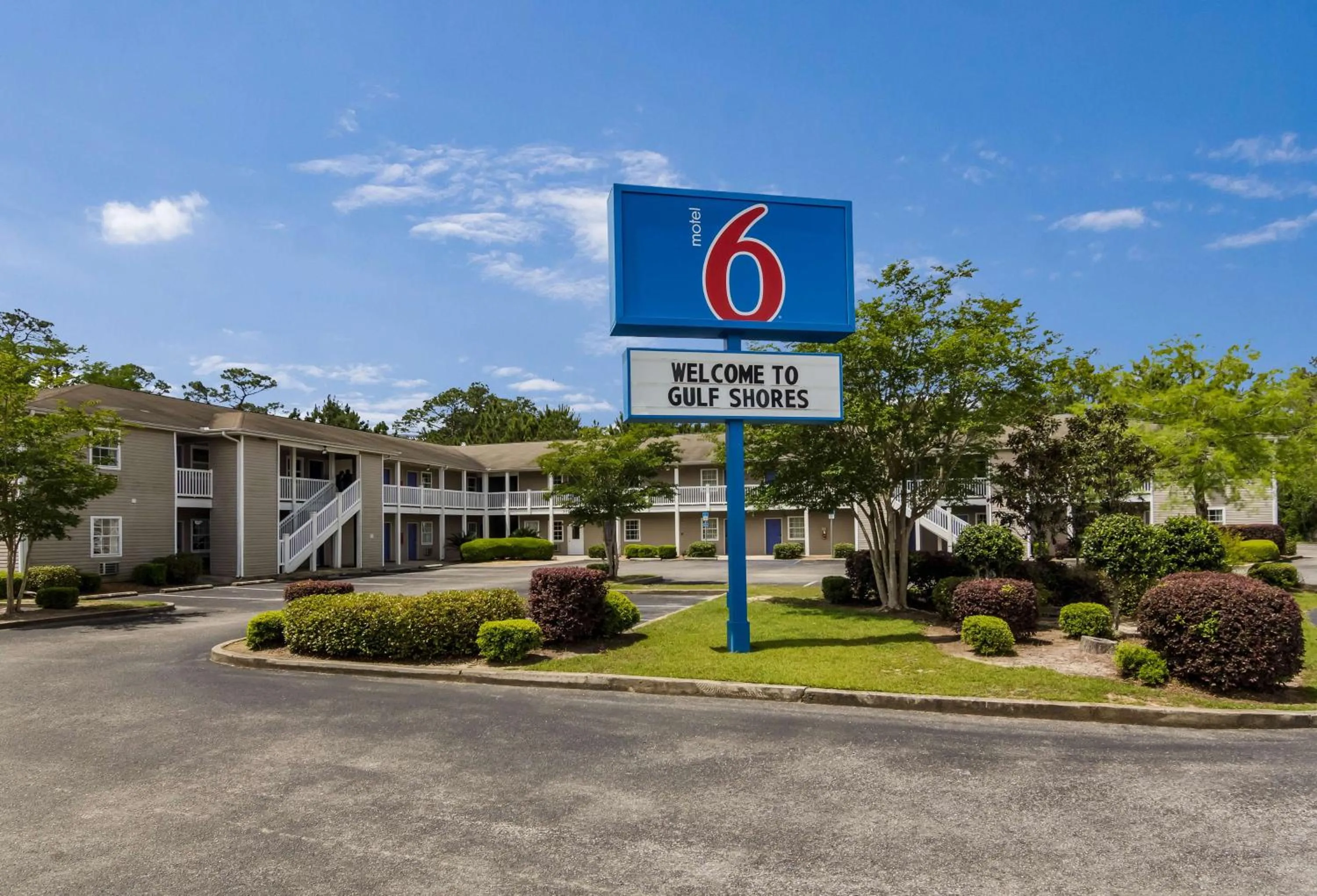 Property building in Motel 6-Gulf Shores, AL