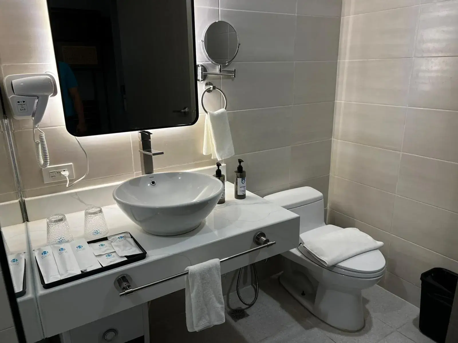 Deluxe Double or Twin Room with Pool Access in Hudor Resort - Bauang, La Union Deluxe Double or Twin Room with Pool Access in Hudor Resort - Bauang, La Union