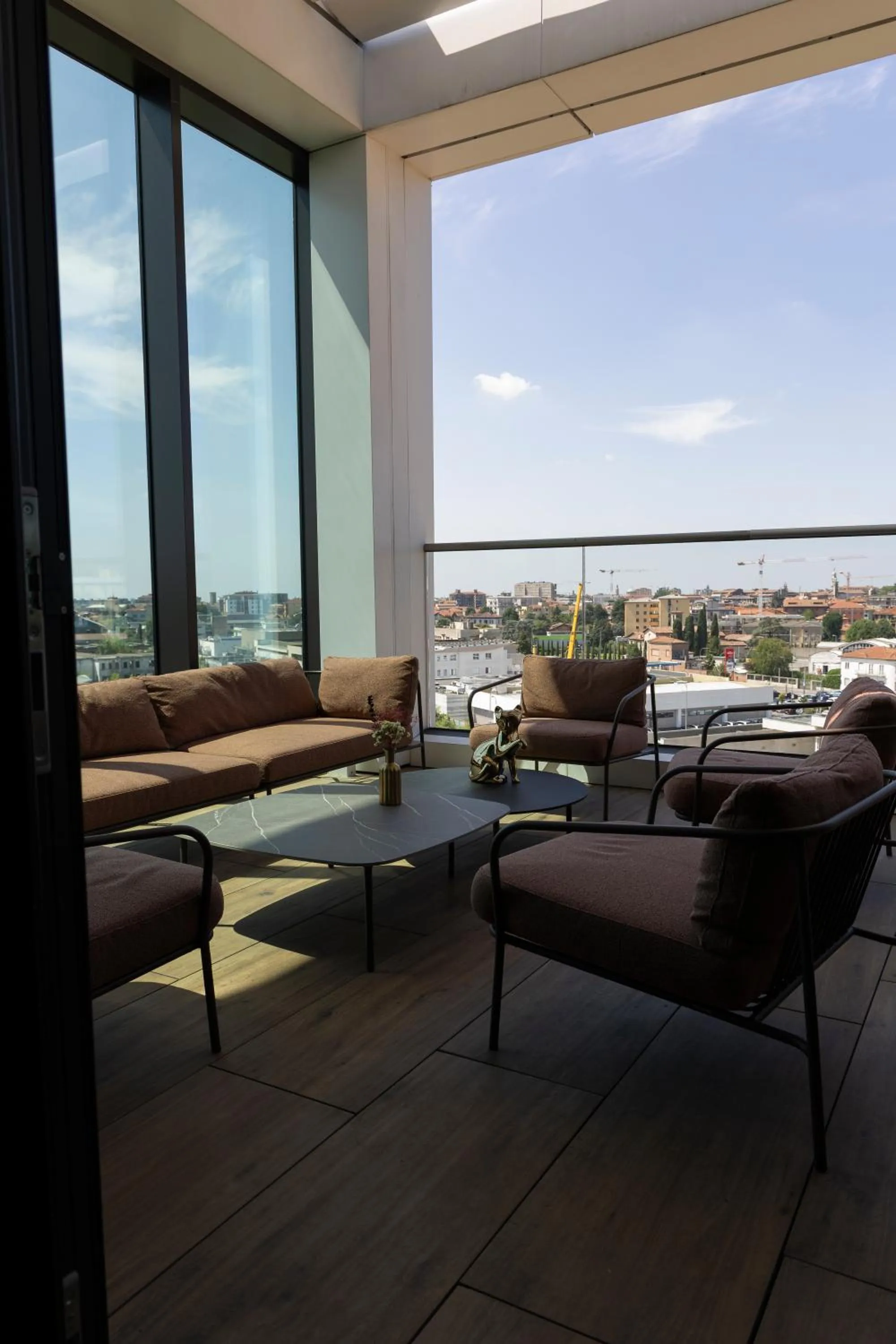 Seating area in Radisson Blu Hotel, Bergamo ChorusLife