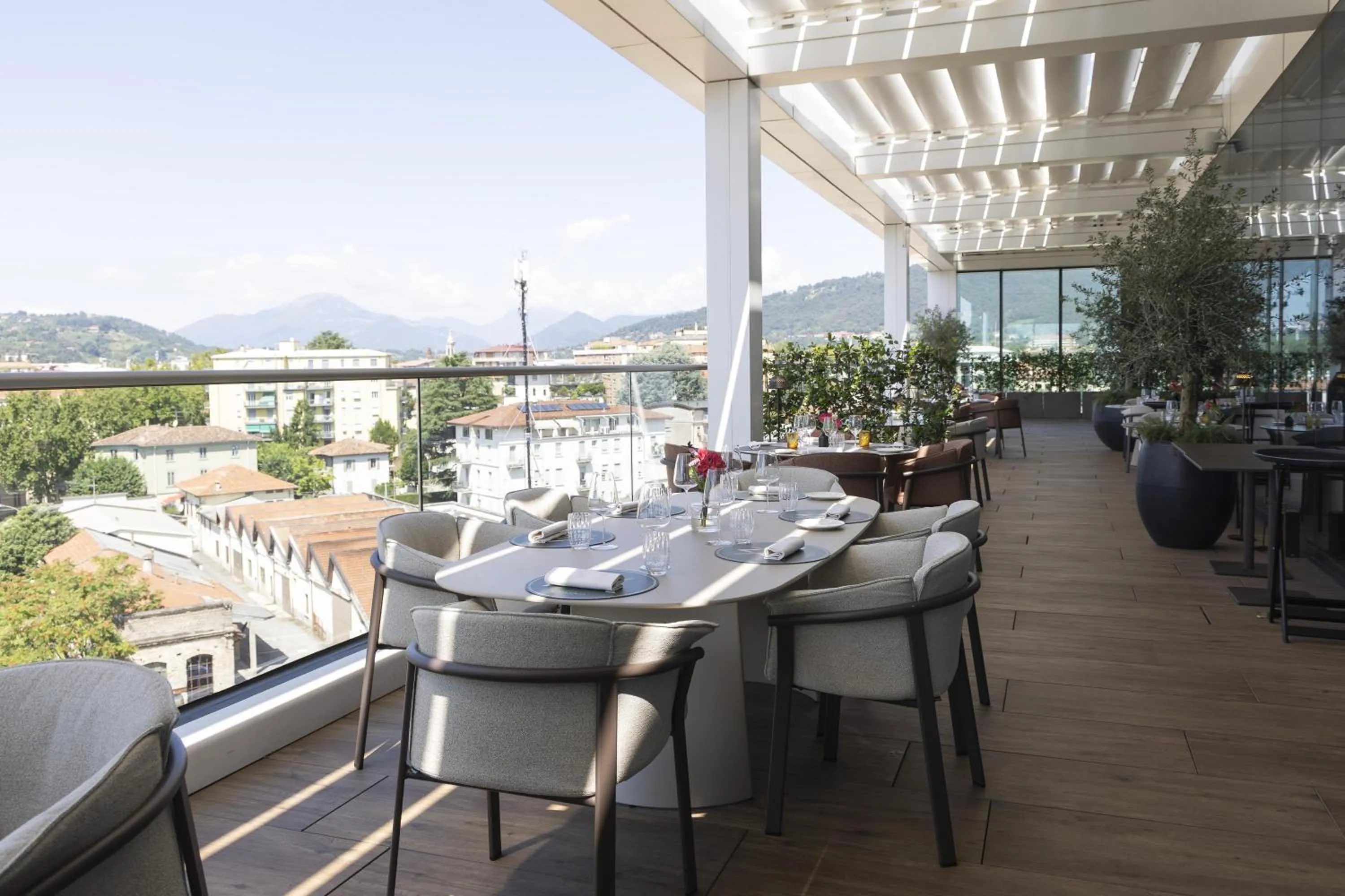 Restaurant/places to eat in Radisson Blu Hotel, Bergamo ChorusLife