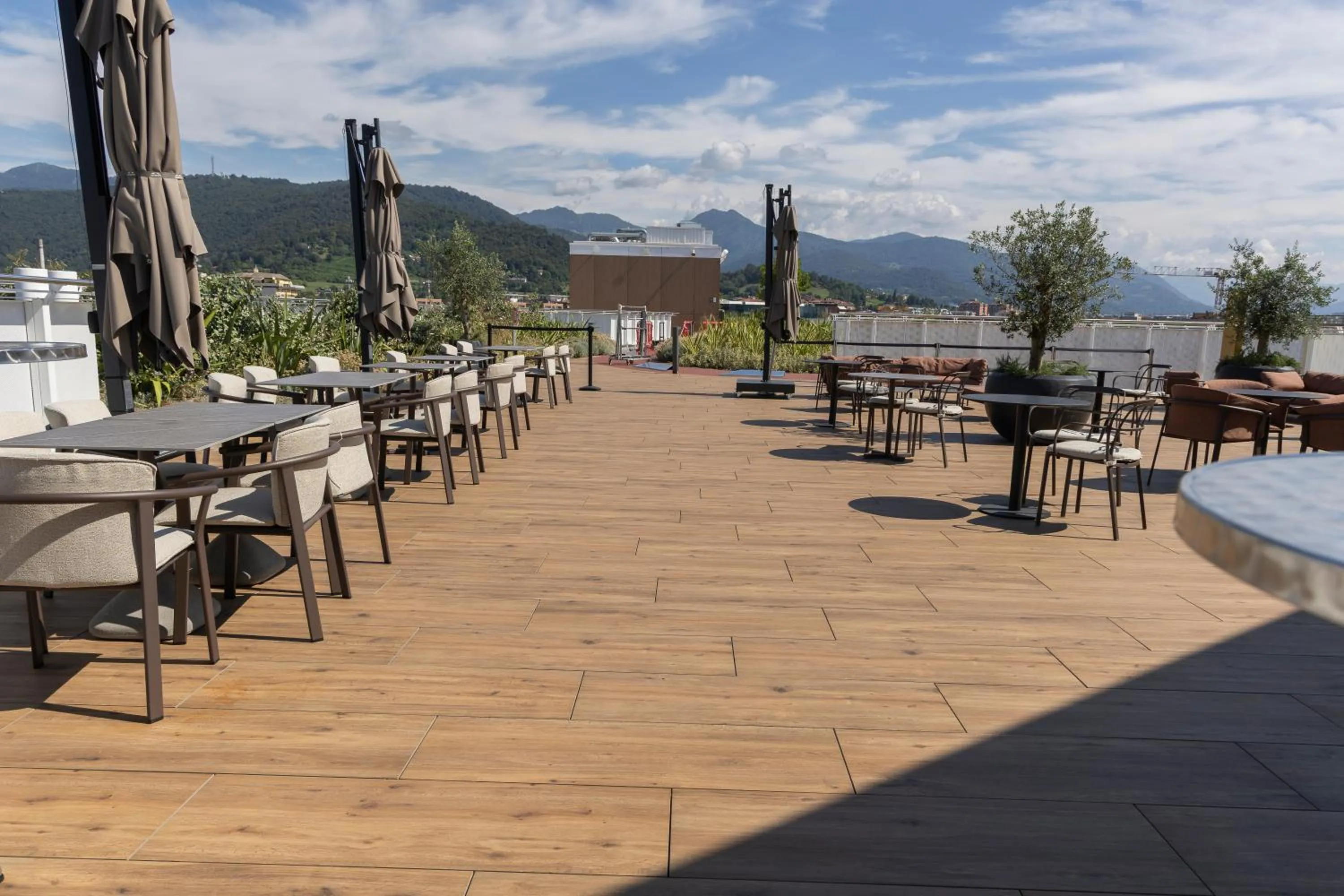 Restaurant/places to eat in Radisson Blu Hotel, Bergamo ChorusLife