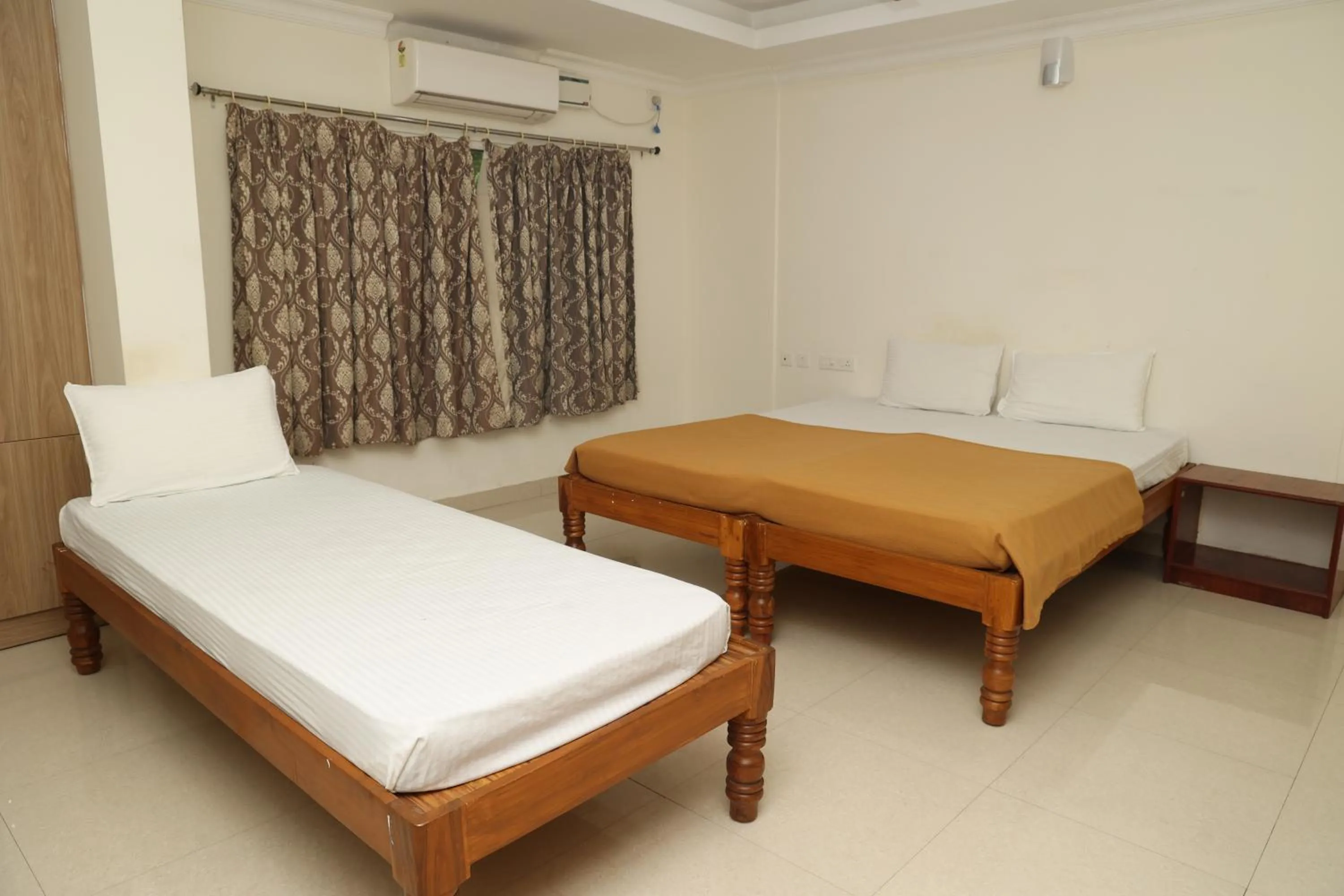 Bedroom, Bed in Sri Kamalanivas