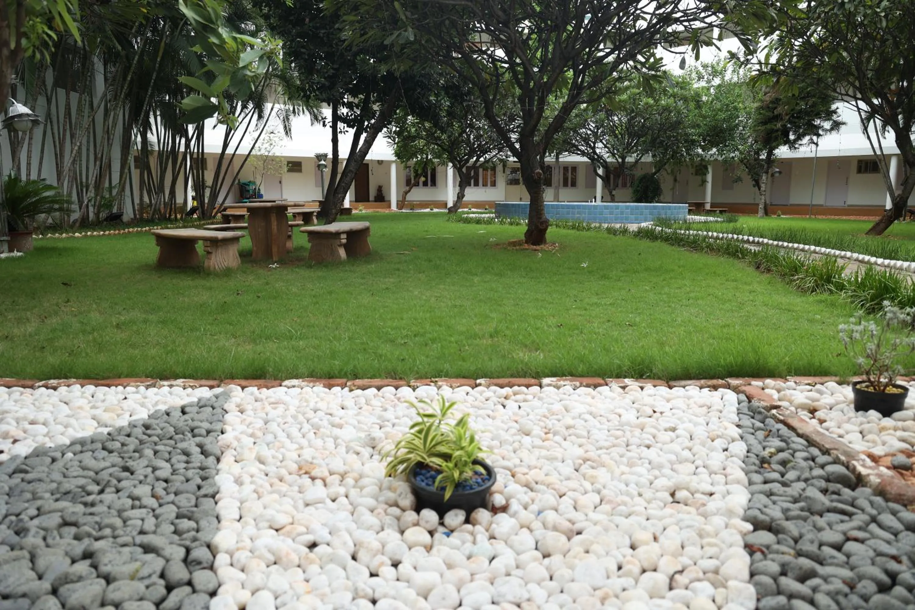 Garden view in Sri Kamalanivas