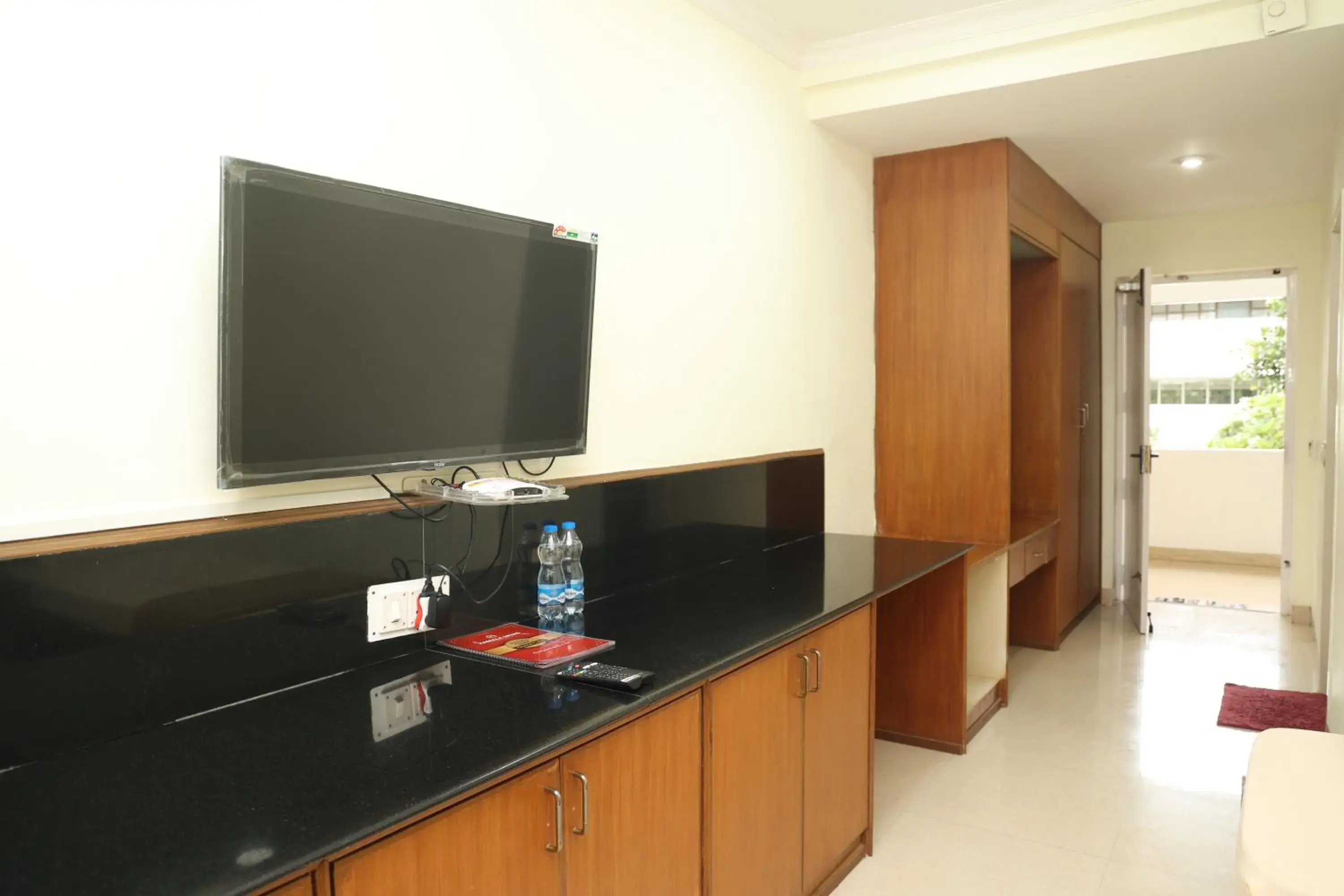 King Room - Disability Access in Sri Kamalanivas King Room - Disability Access in Sri Kamalanivas