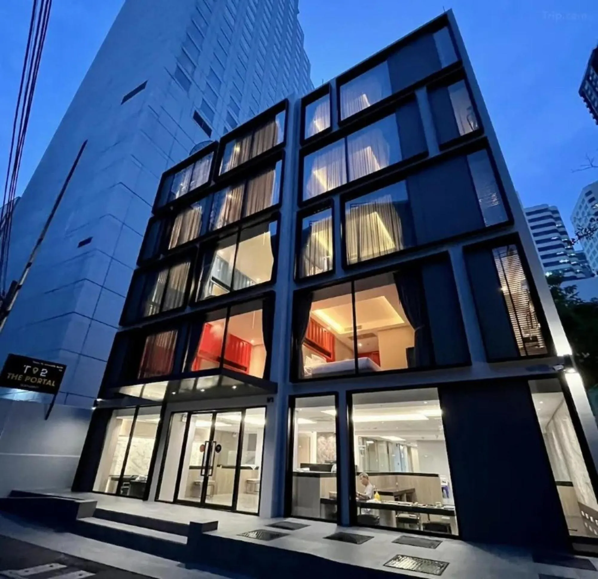 Property building in T2 The Portal Sukhumvit