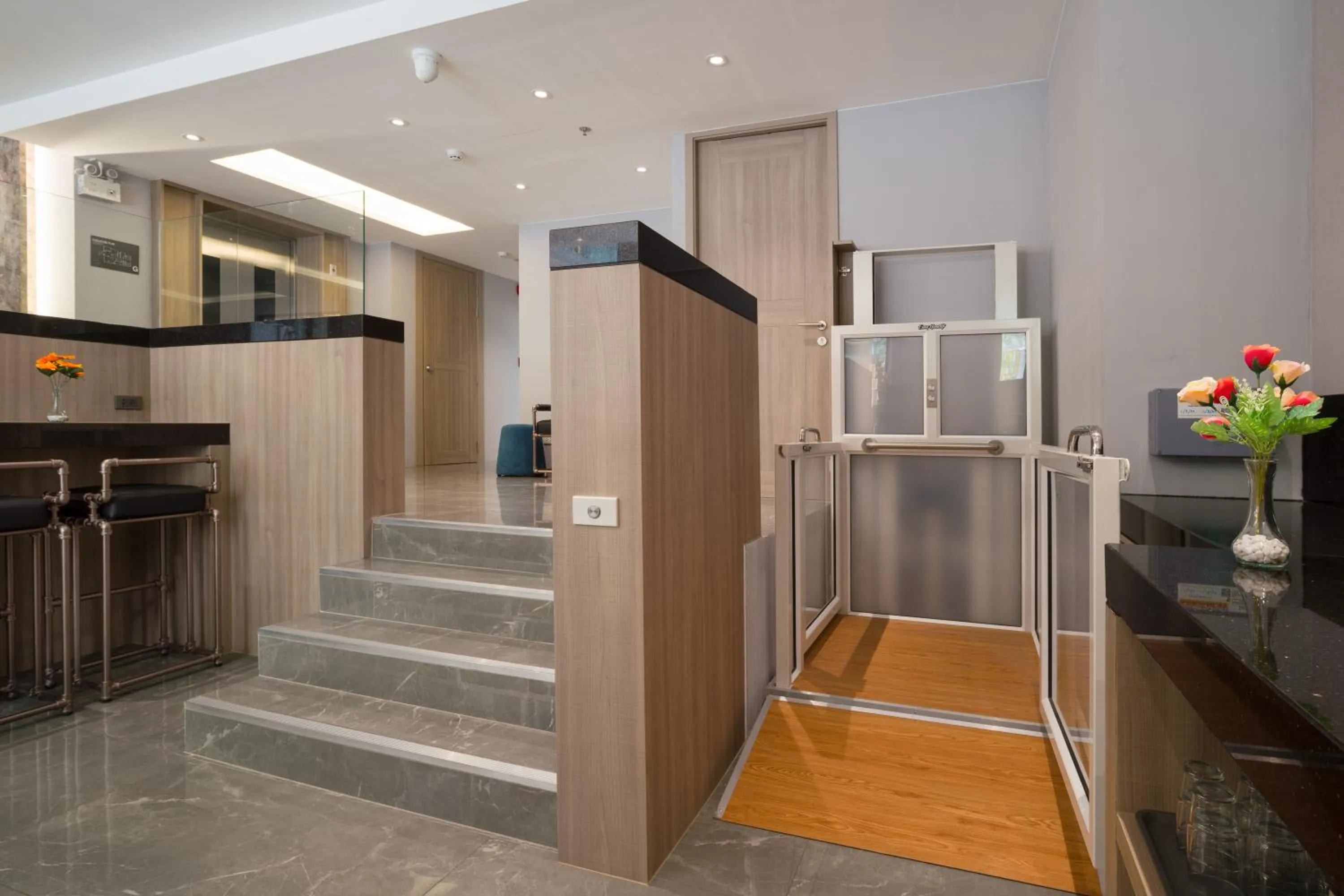 elevator in T2 The Portal Sukhumvit