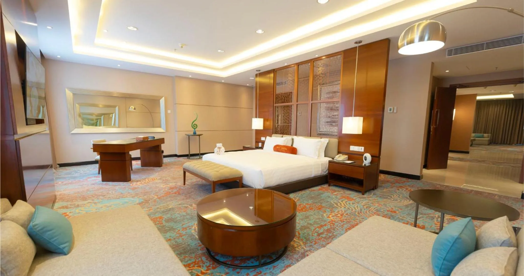 Bedroom, Bed in Gumaya Tower Hotel