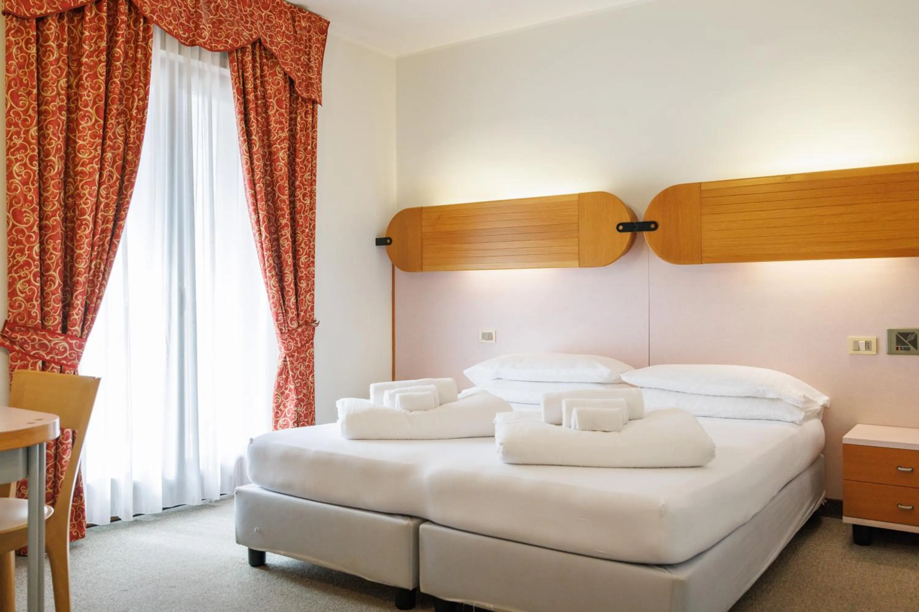 Bedroom, Bed in Club Hotel e Residence La Vela