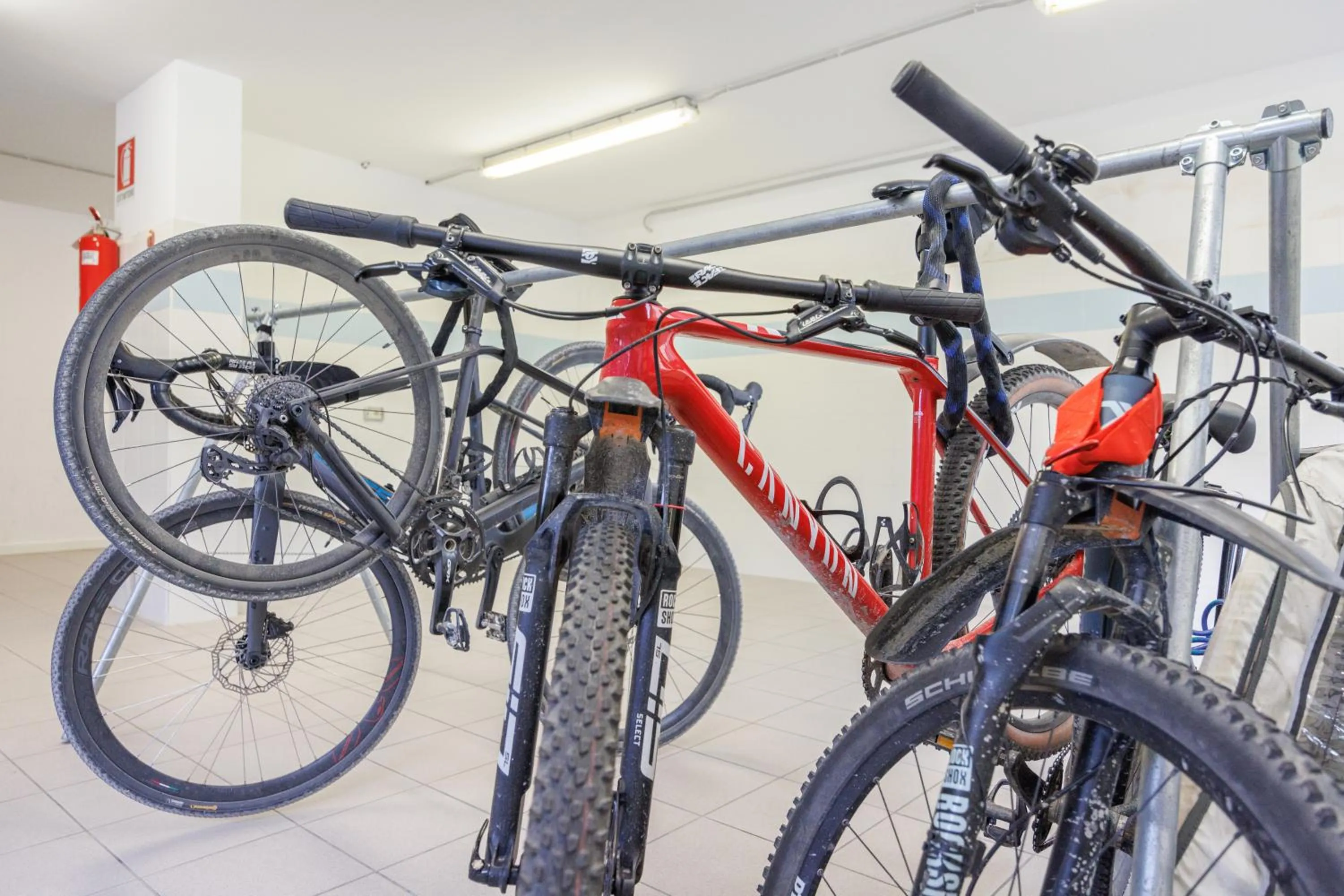 Cycling in Club Hotel e Residence La Vela