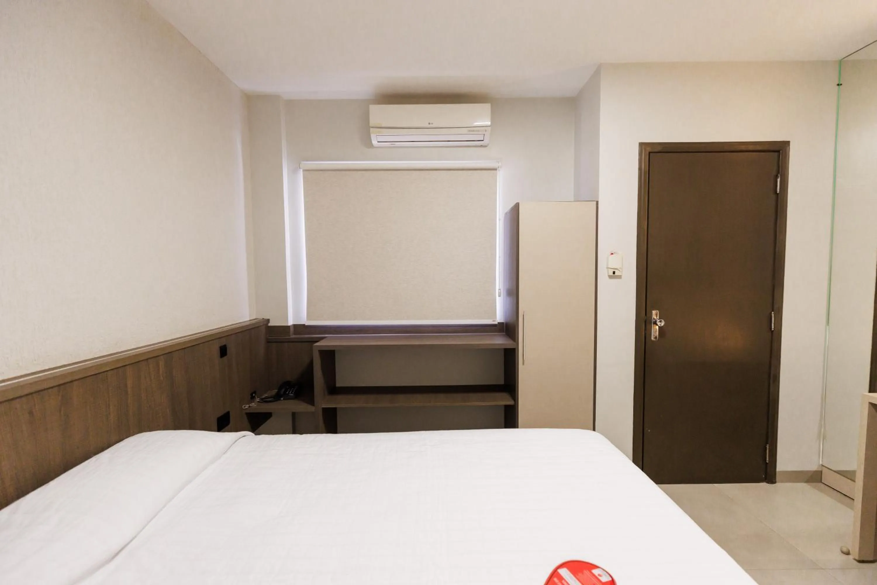 Bedroom, Bed in Tonello Business Hotel