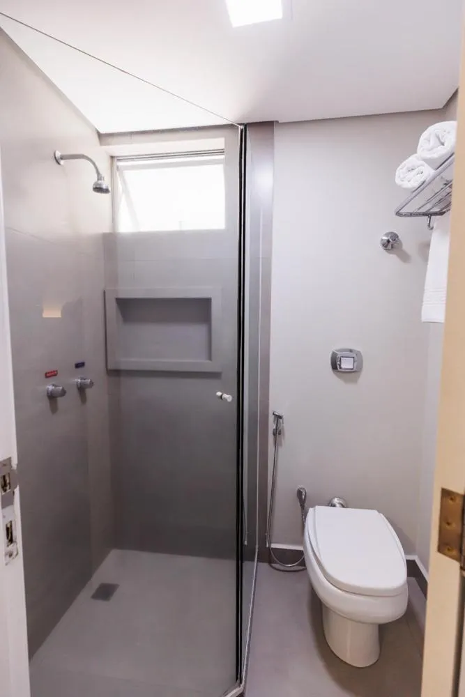 Bathroom in Tonello Business Hotel