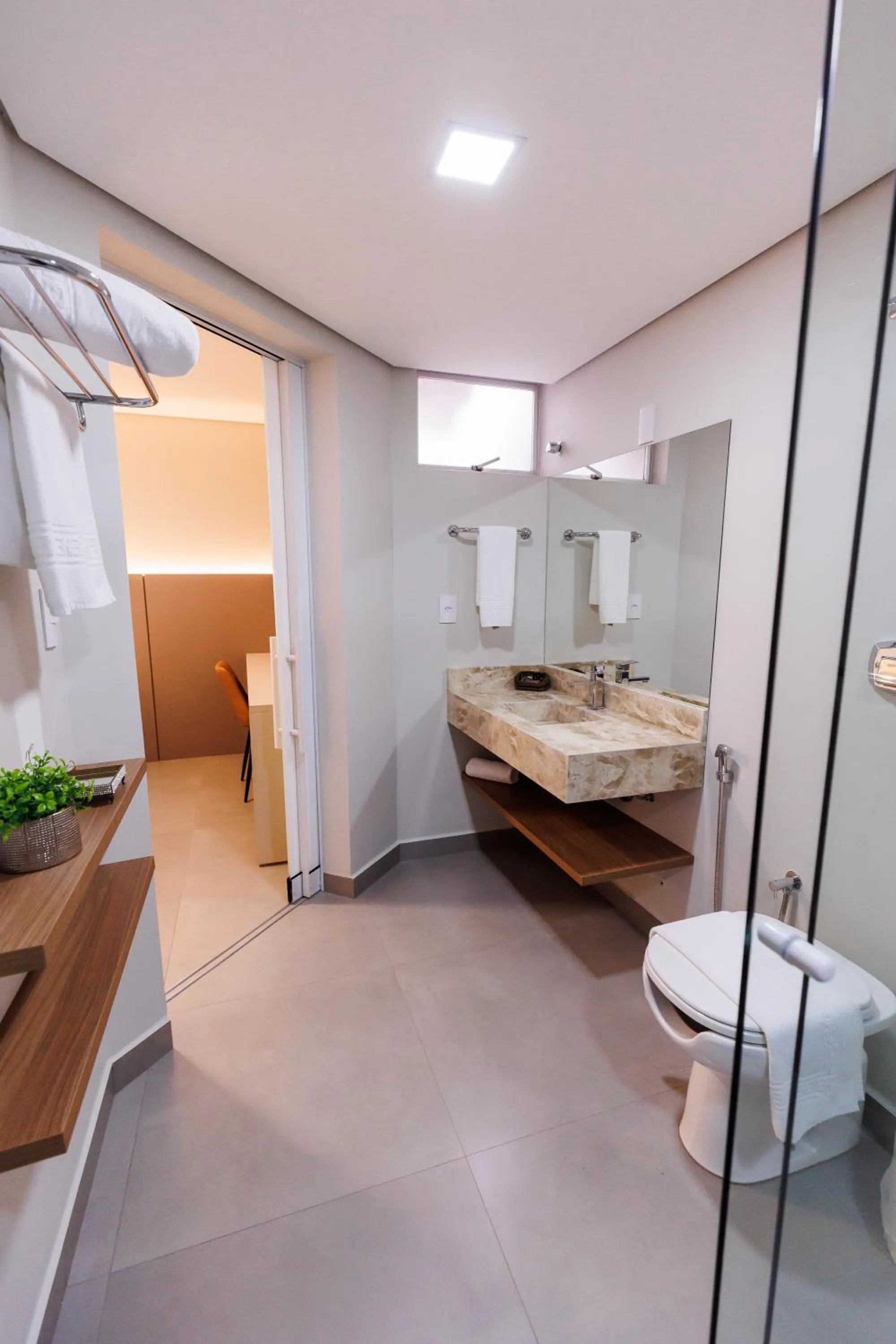 Bathroom in Tonello Business Hotel