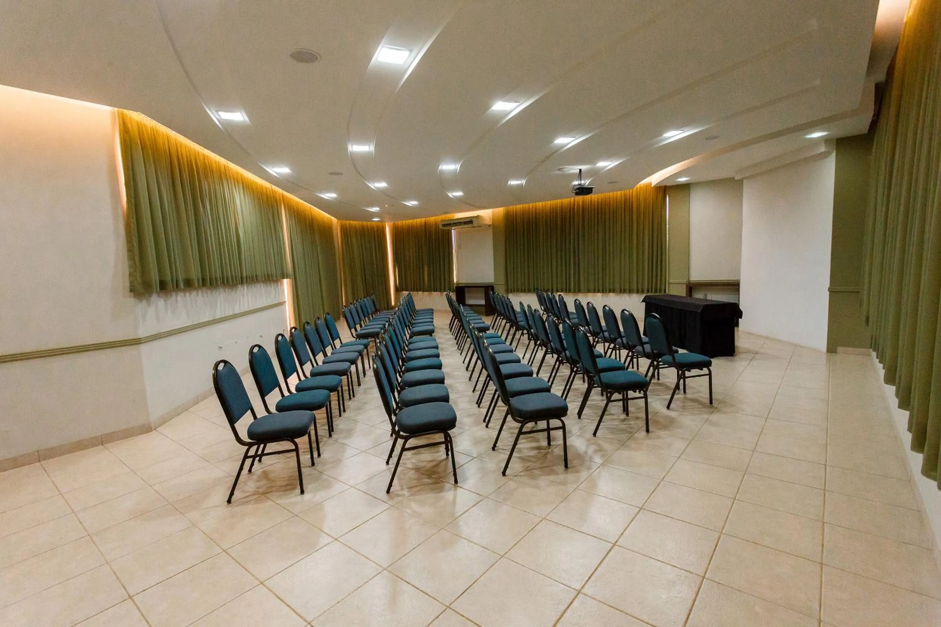 Meeting/conference room in Tonello Business Hotel