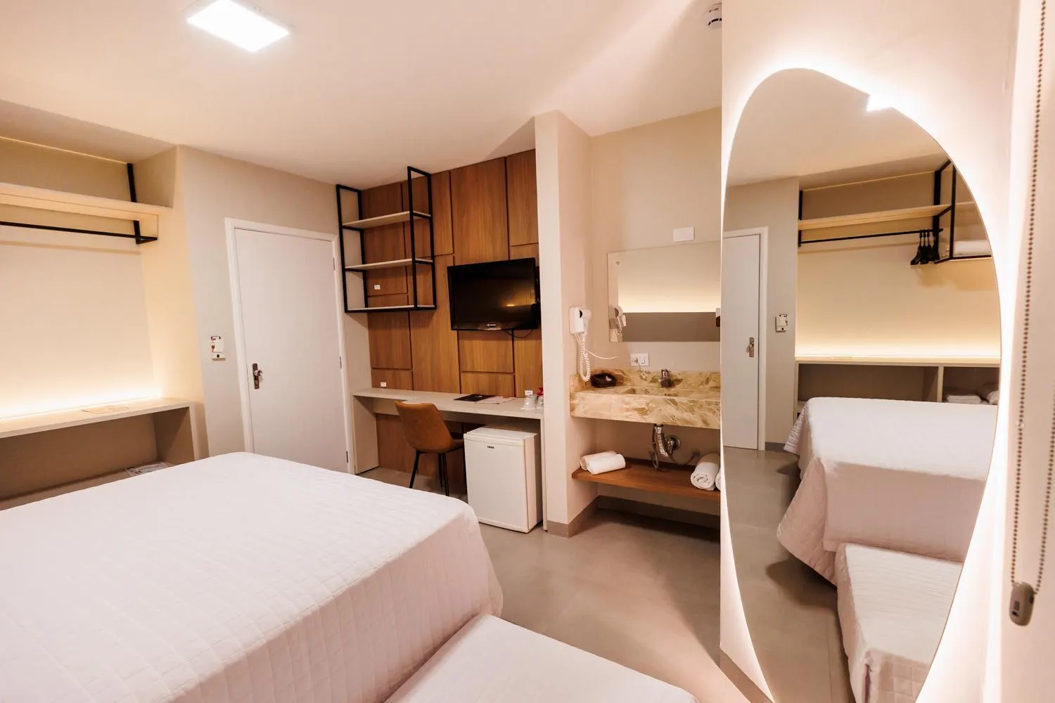 Bedroom, Bed in Tonello Business Hotel