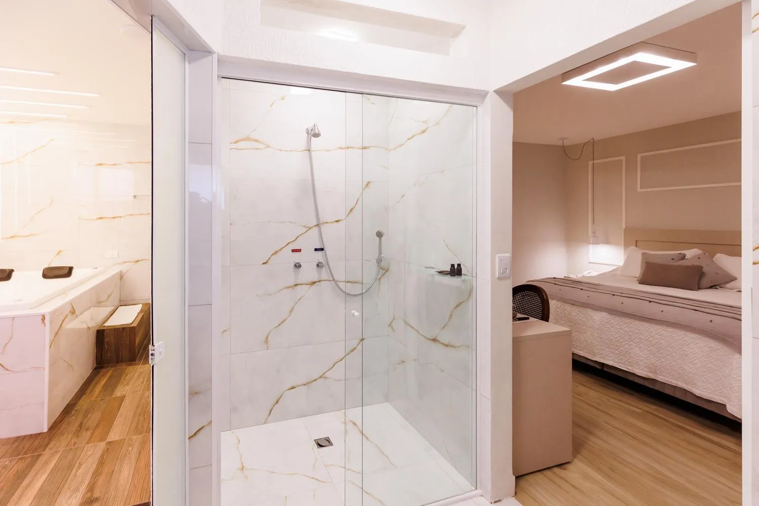 Photo of the whole room, Bed in Tonello Business Hotel