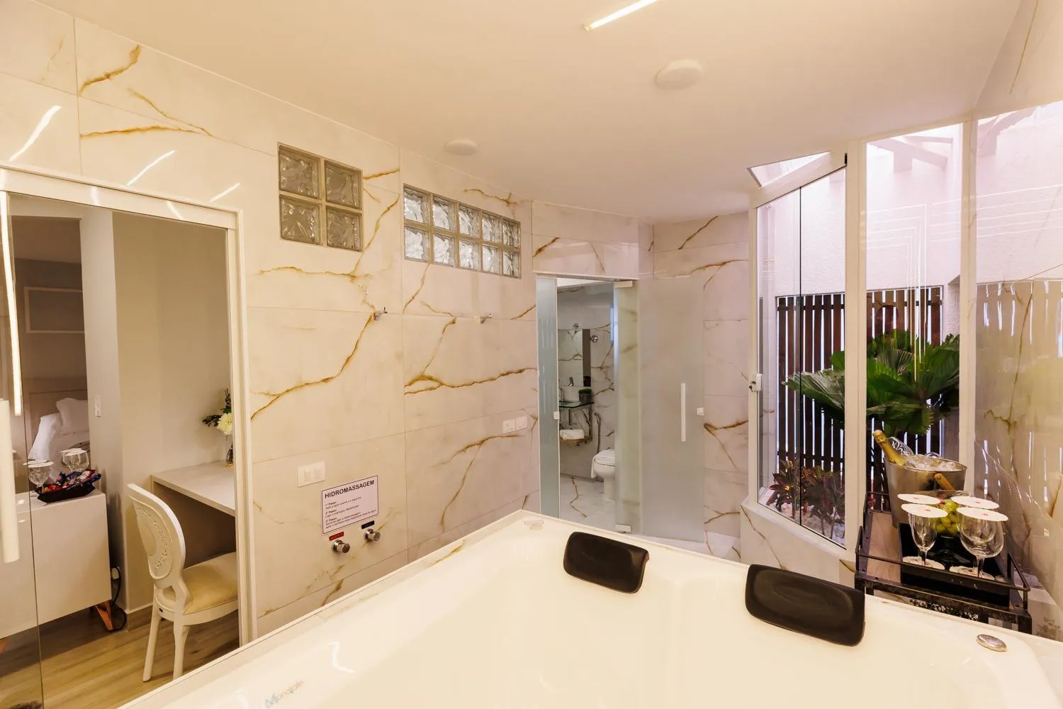 Bath in Tonello Business Hotel