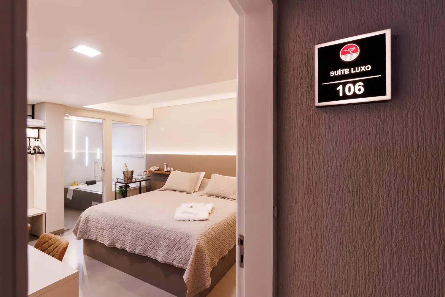 Family Room with Bath - single occupancy in Tonello Business Hotel Family Room with Bath - single occupancy in Tonello Business Hotel