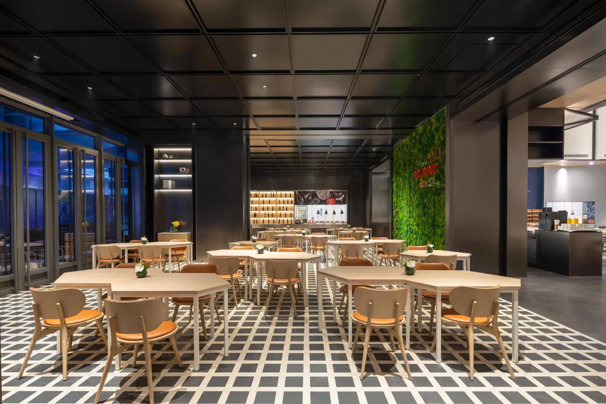 Restaurant/places to eat in EVEN Hotel Shanghai Hongqiao CBD by IHG