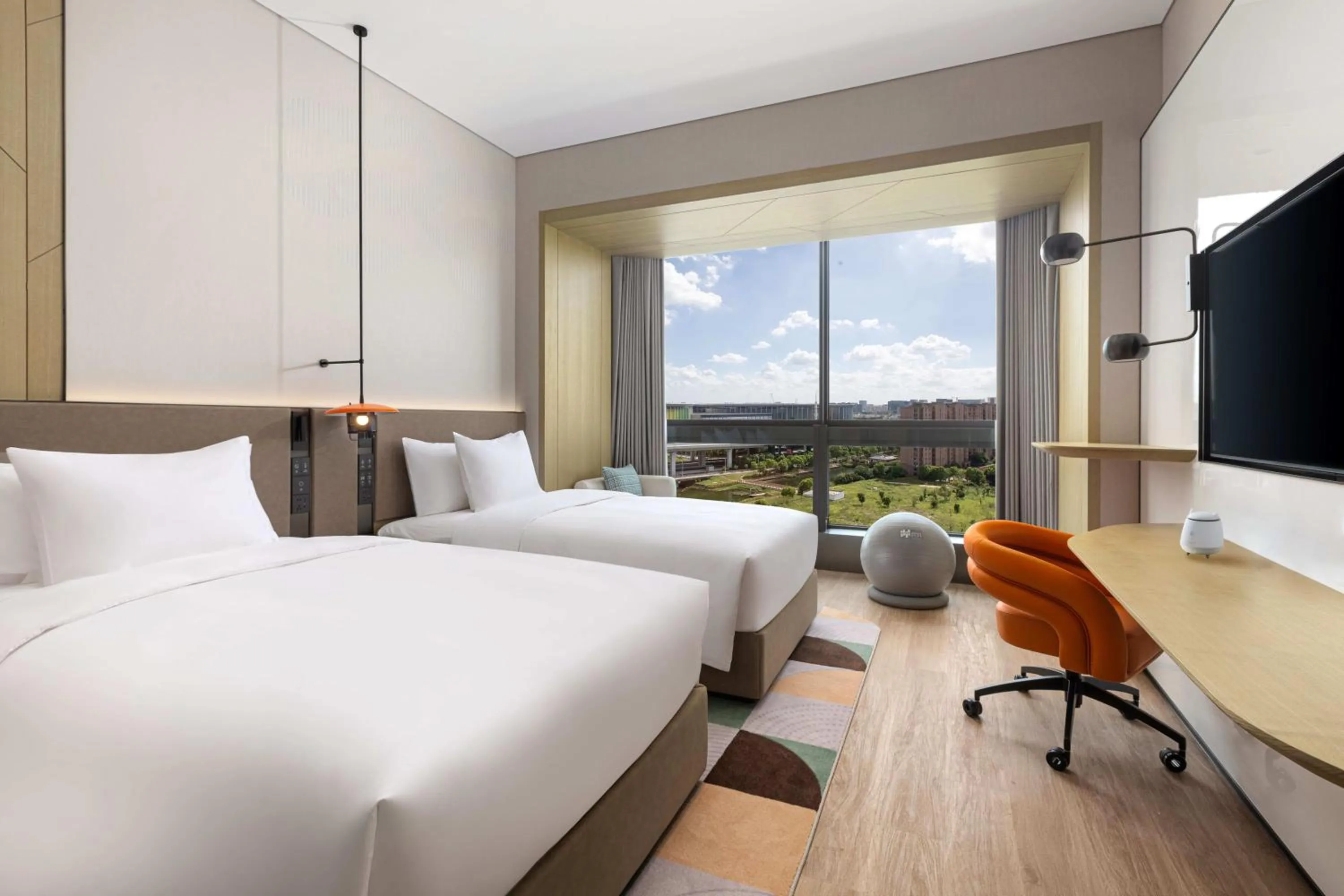 Bedroom, Bed in EVEN Hotel Shanghai Hongqiao CBD by IHG